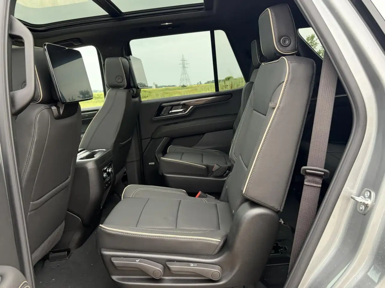 GMC Yukon photo GMC Yukon