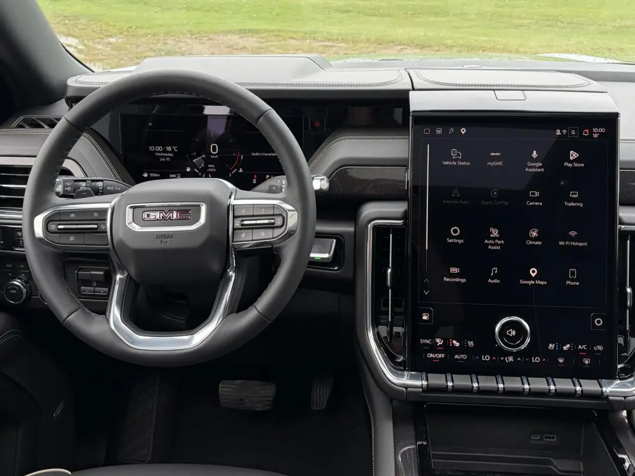 GMC Yukon photo GMC Yukon