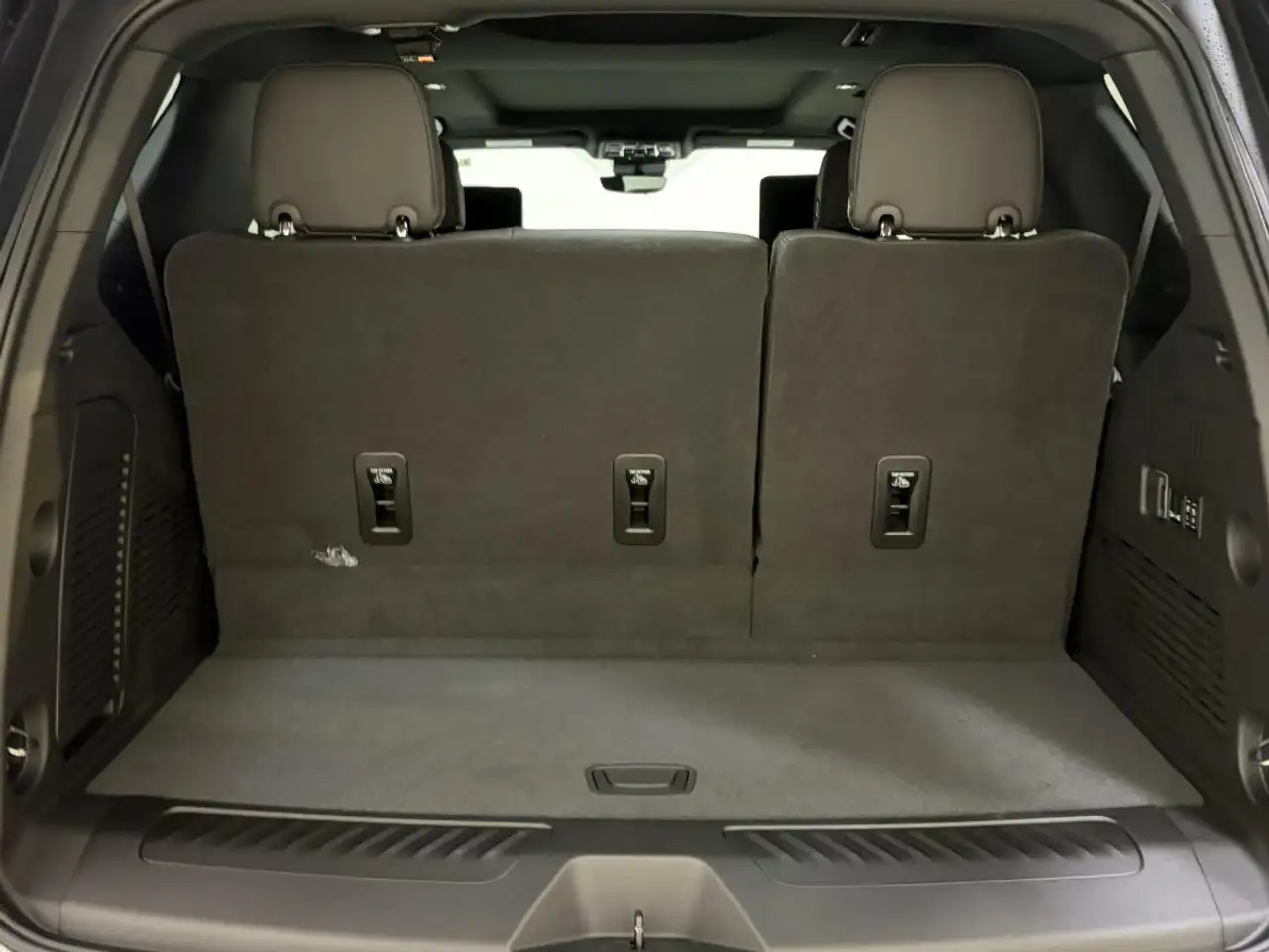 GMC Yukon photo GMC Yukon