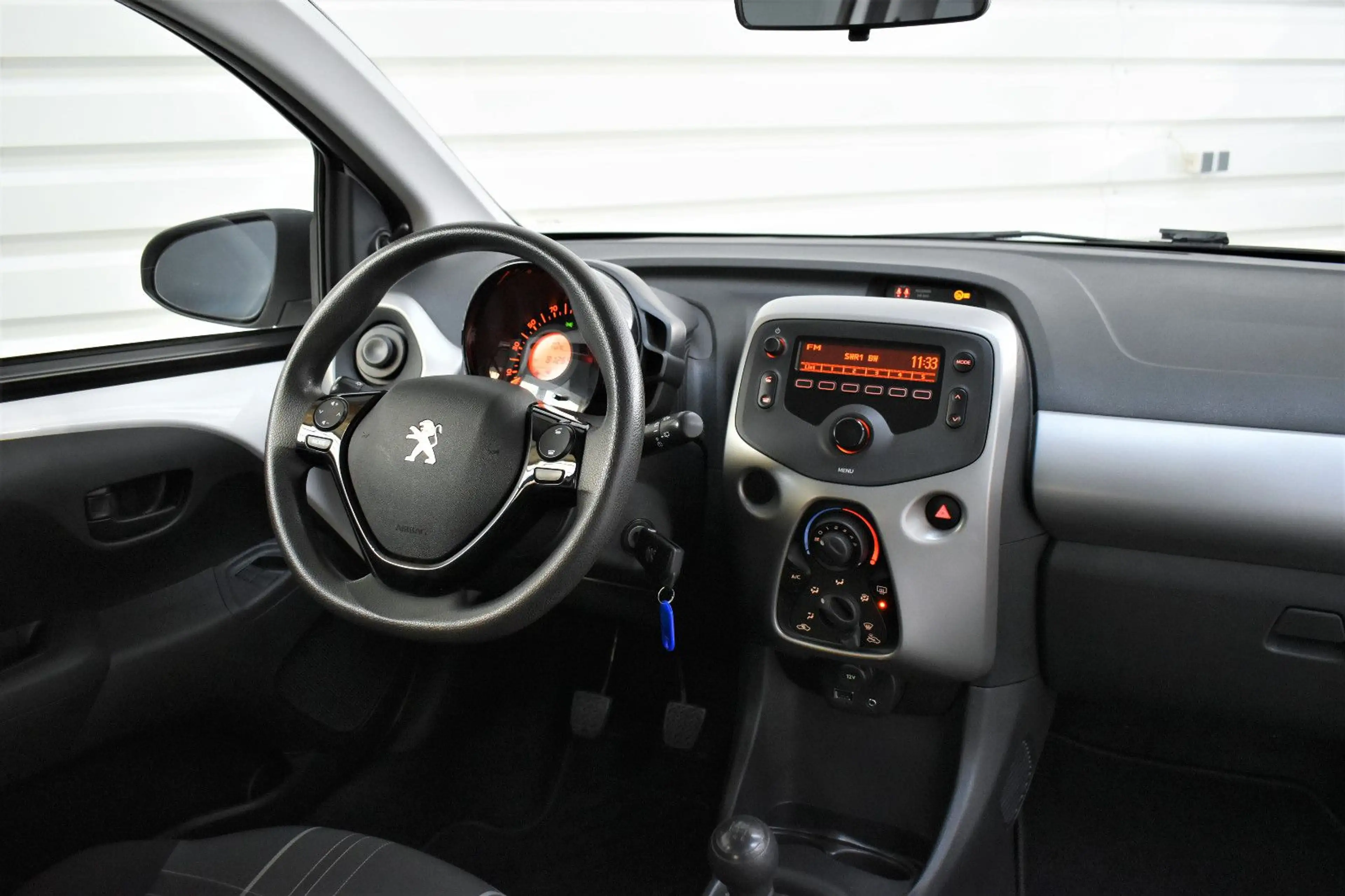 Peugeot 108 Active+Bluetooth+Allwetter+4-Türer+Klima — photo 14