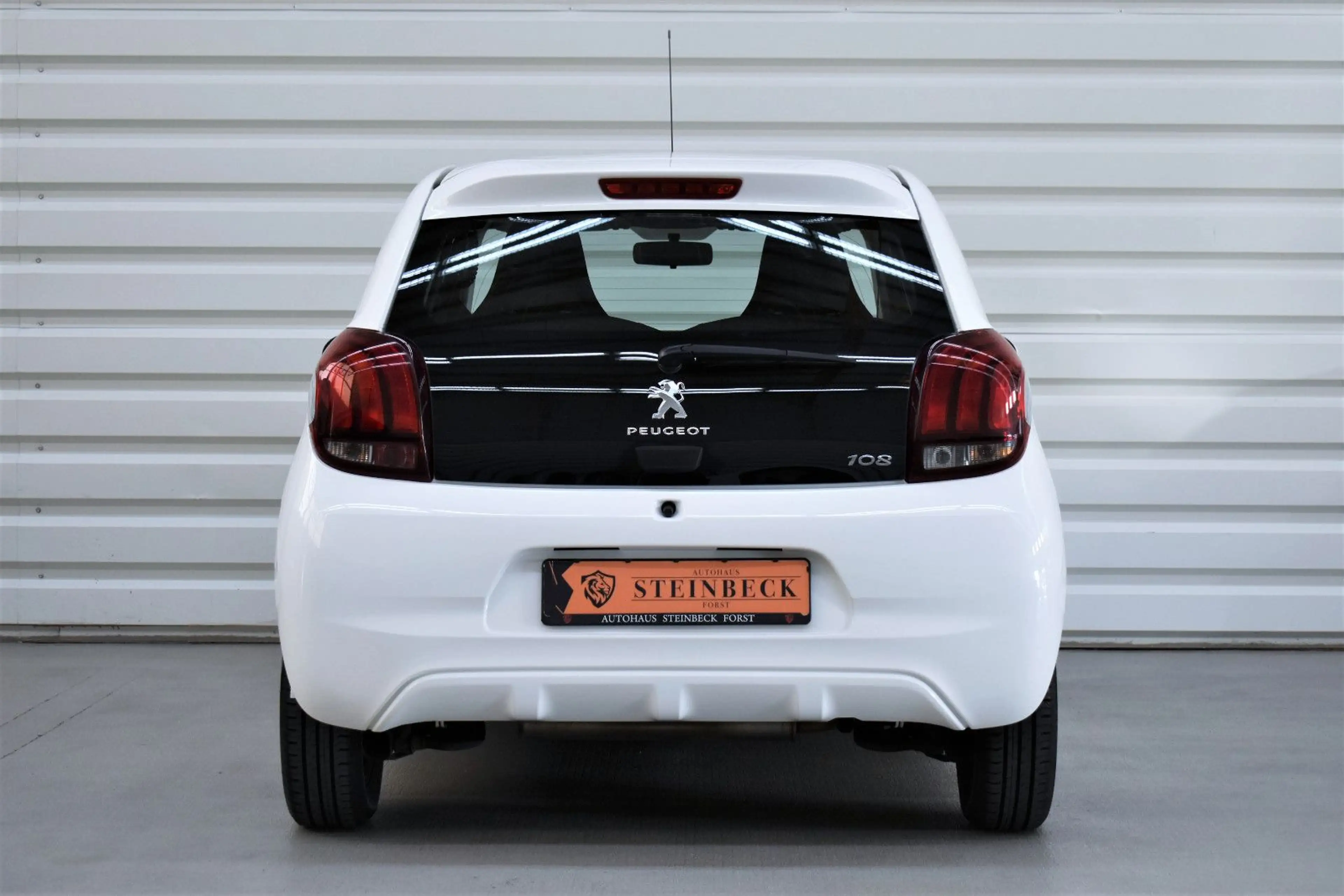 Peugeot 108 Active+Bluetooth+Allwetter+4-Türer+Klima — photo 6