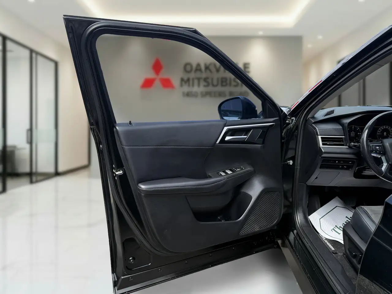 Mitsubishi Outlander снимка Mitsubishi Outlander