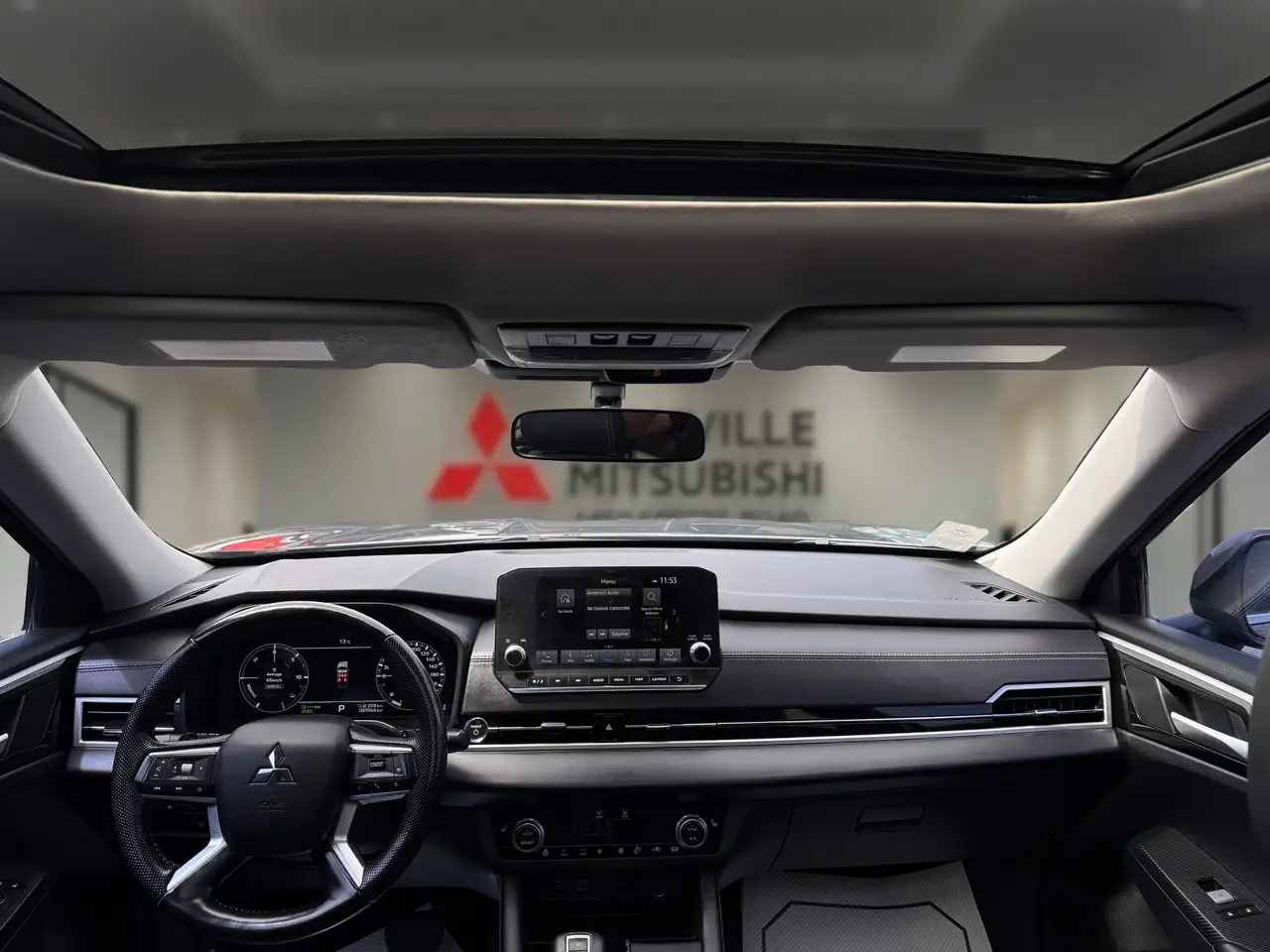 Mitsubishi Outlander снимка Mitsubishi Outlander