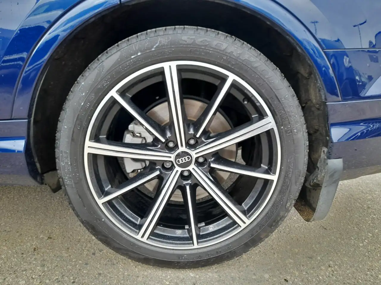 Audi Q7 снимка Audi Q7