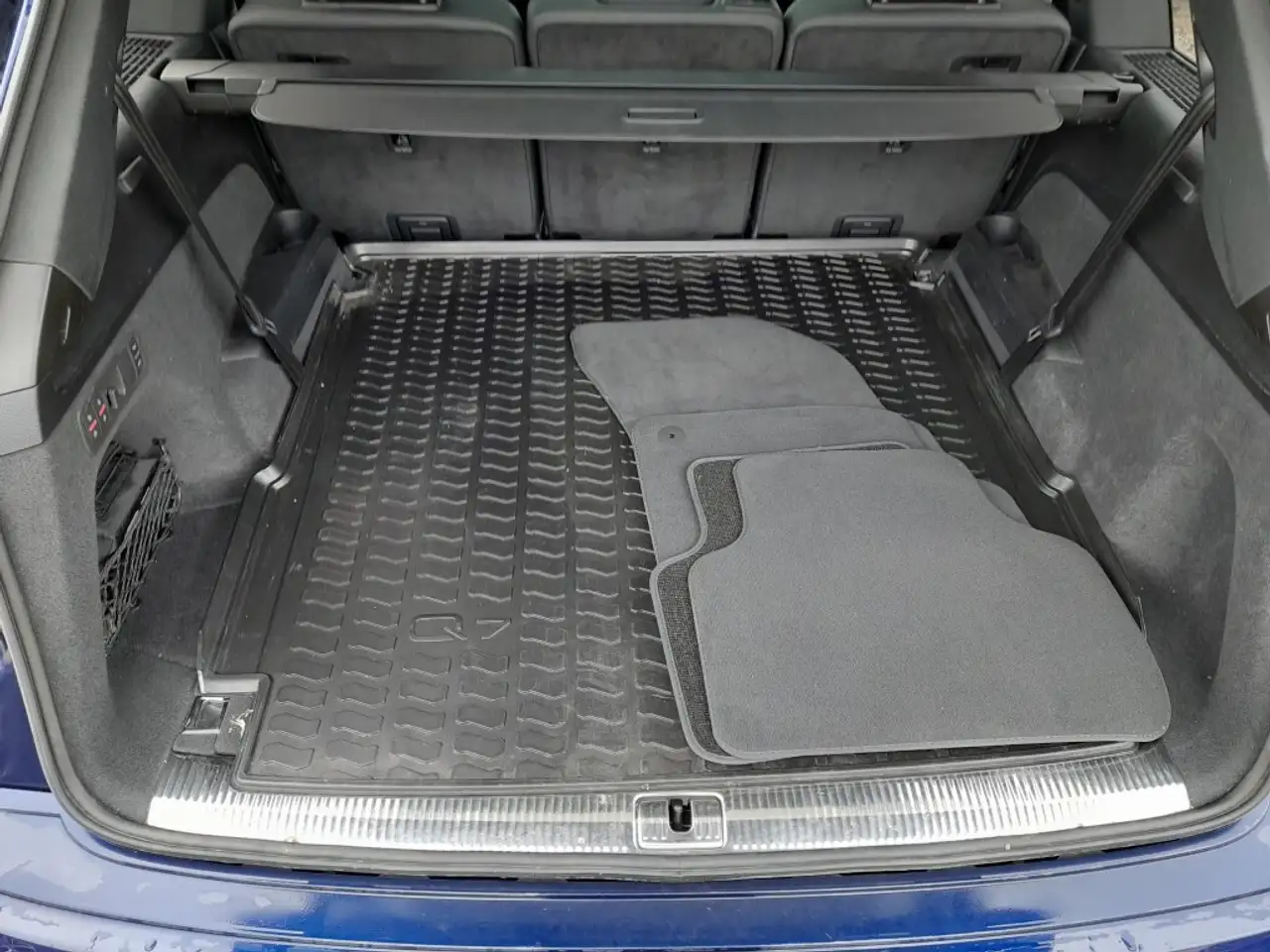 Audi Q7 снимка Audi Q7