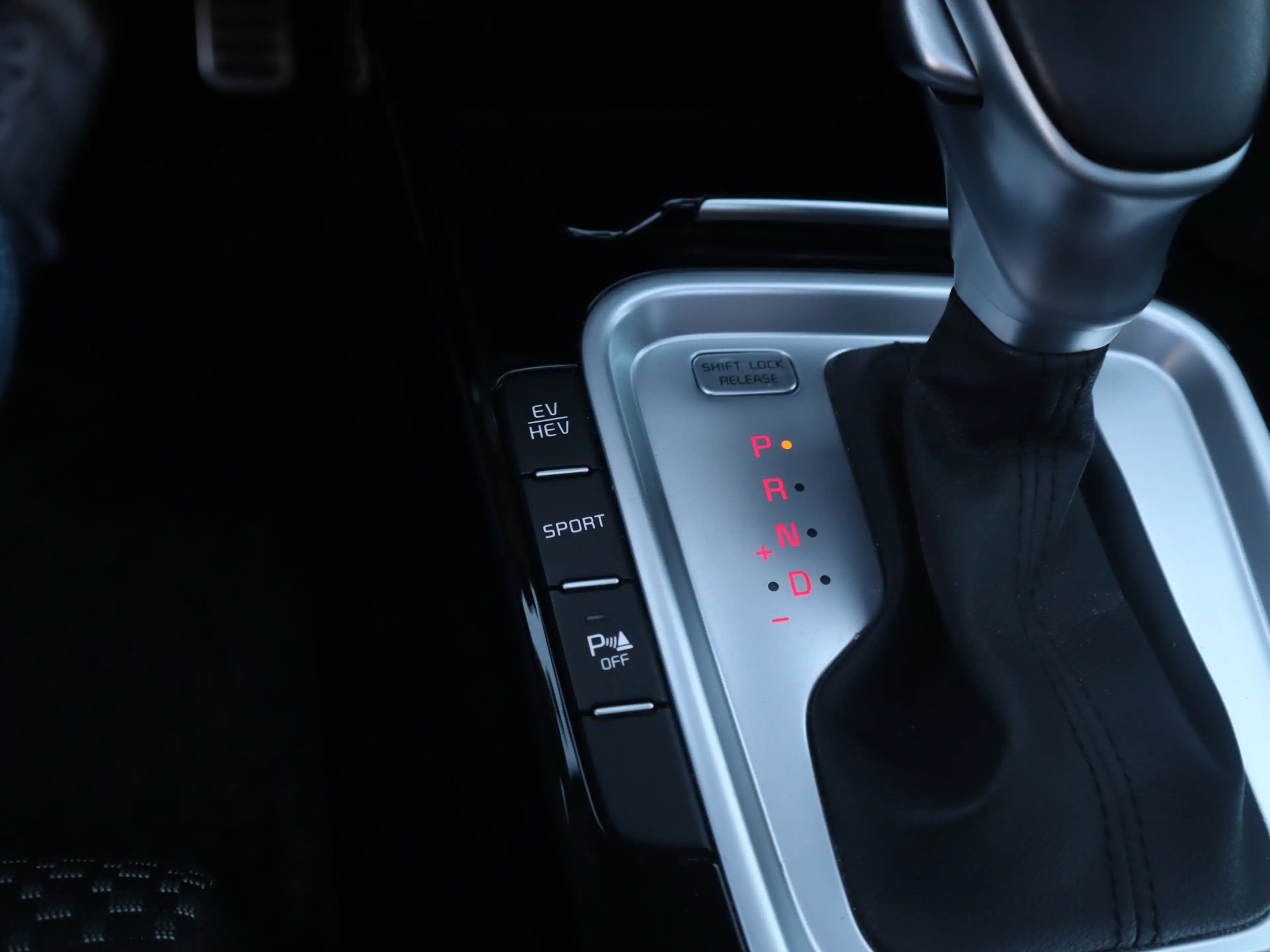 Kia Ceed SW / cee'd SW Sportswagon 1.6 GDI PHEV DynamicLine / Camera / Pa — photo 21