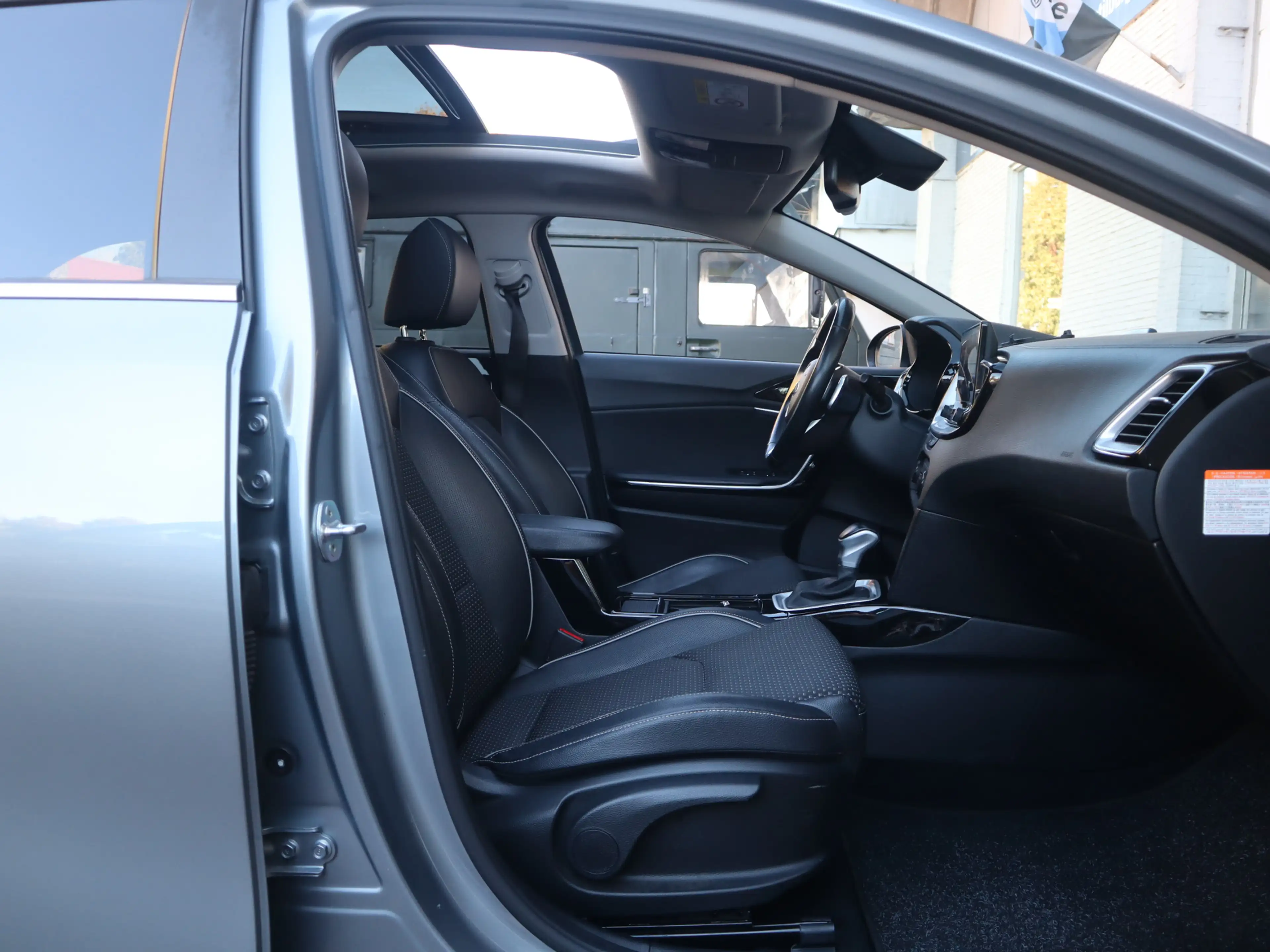 Kia Ceed SW / cee'd SW Sportswagon 1.6 GDI PHEV DynamicLine / Camera / Pa — photo 27