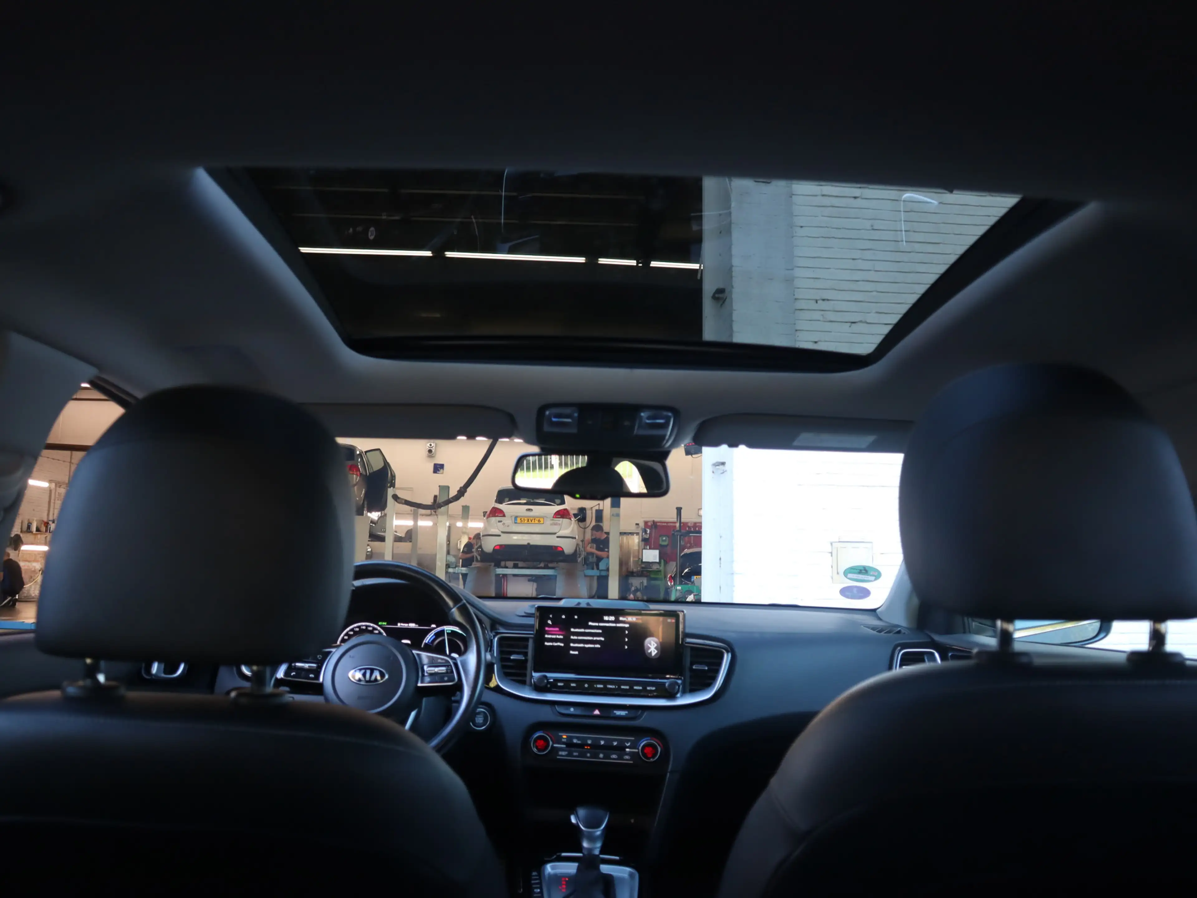 Kia Ceed SW / cee'd SW Sportswagon 1.6 GDI PHEV DynamicLine / Camera / Pa — photo 9