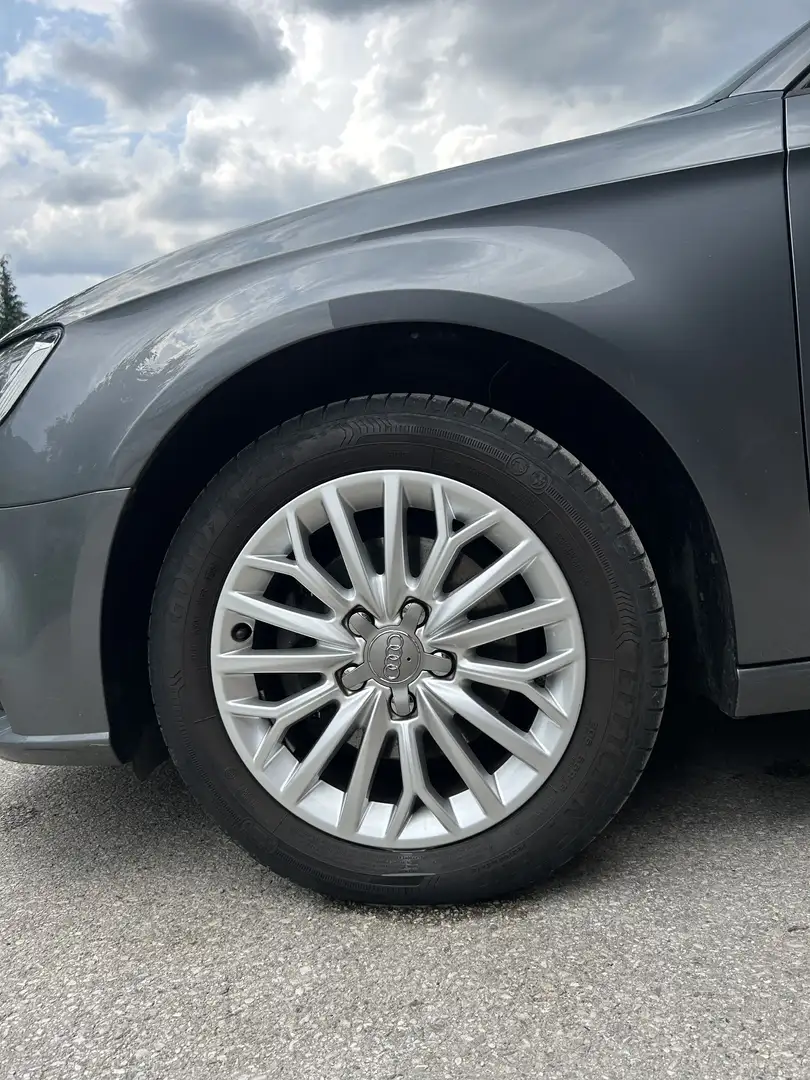 Audi A3 1.6 TDI Sportback S tronic - 2