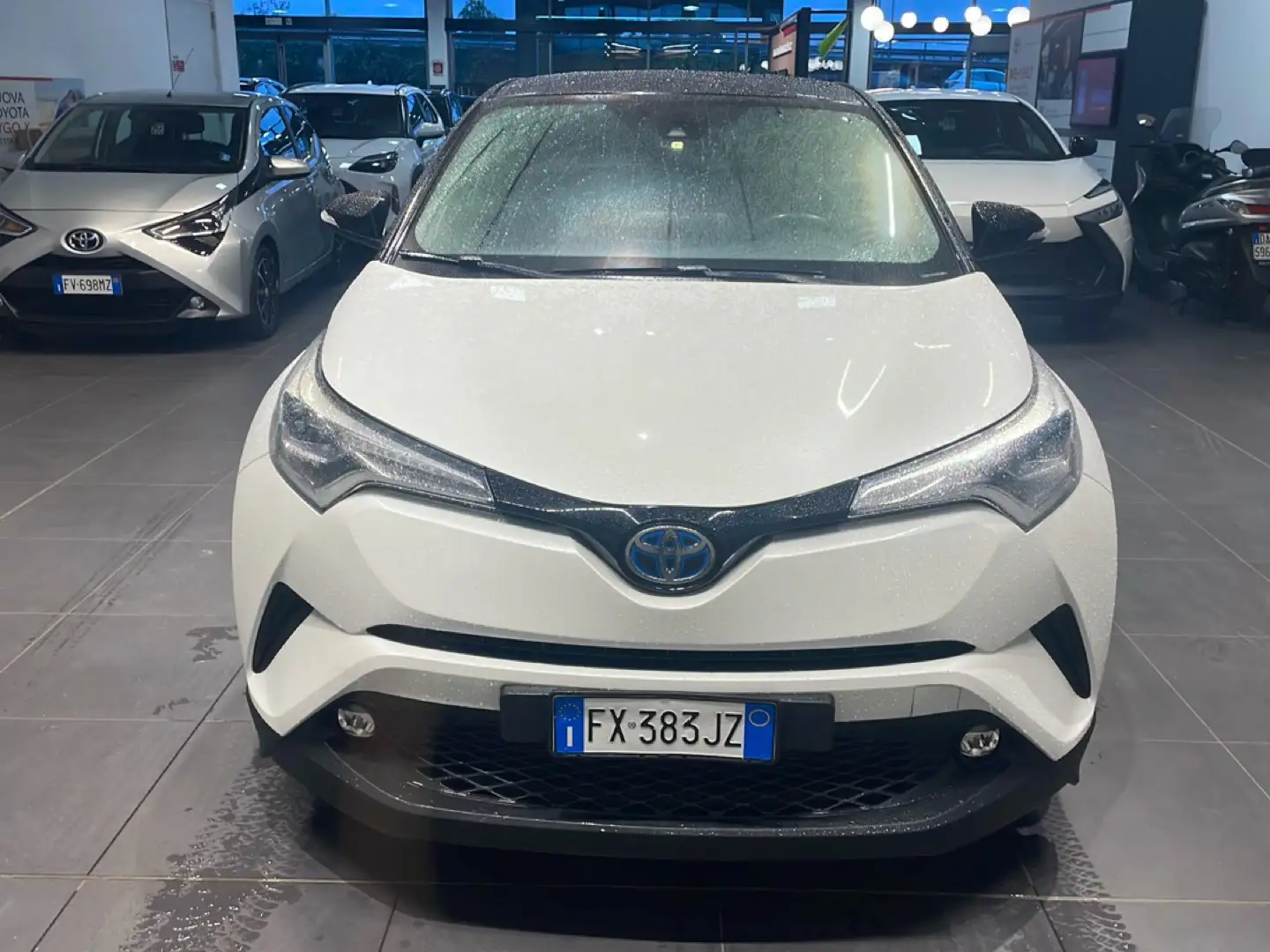 Toyota C-HR C-HR 1.8 Hybrid E-CVT Trend Bianco - 2