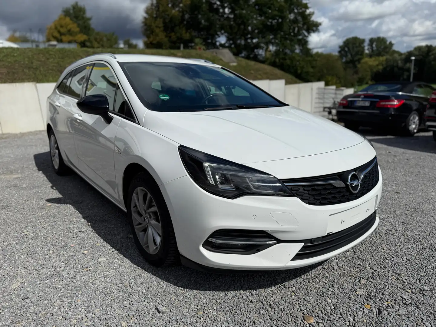 Opel Astra K 1.5 CDTI Sports Tourer *Automatik*Kamera*Spurh Weiß - 1