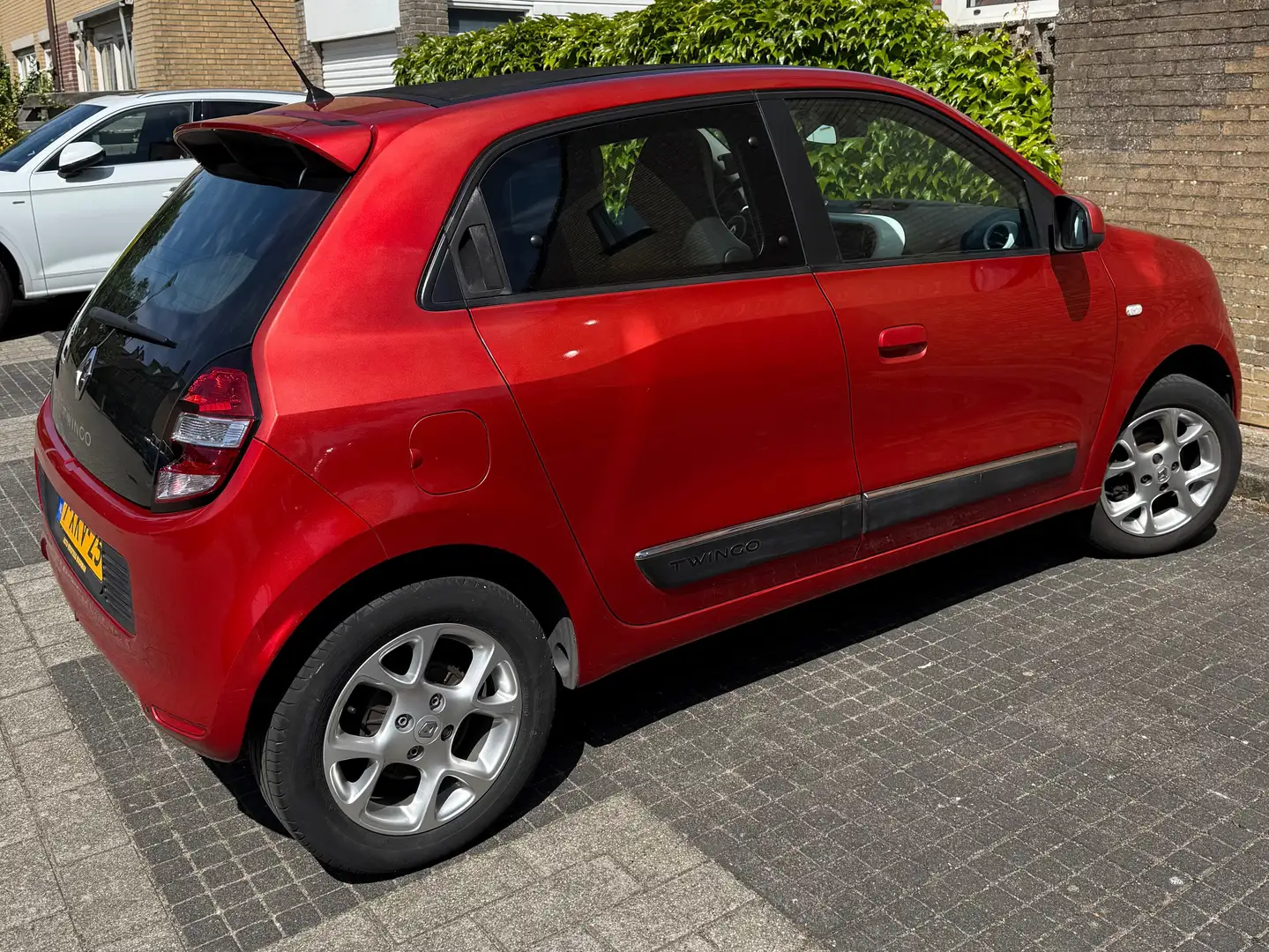 Renault Twingo Twingo 1.0 SCe Dynamique Rood - 1