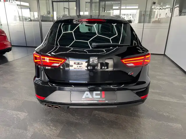 Seat Leon view 6