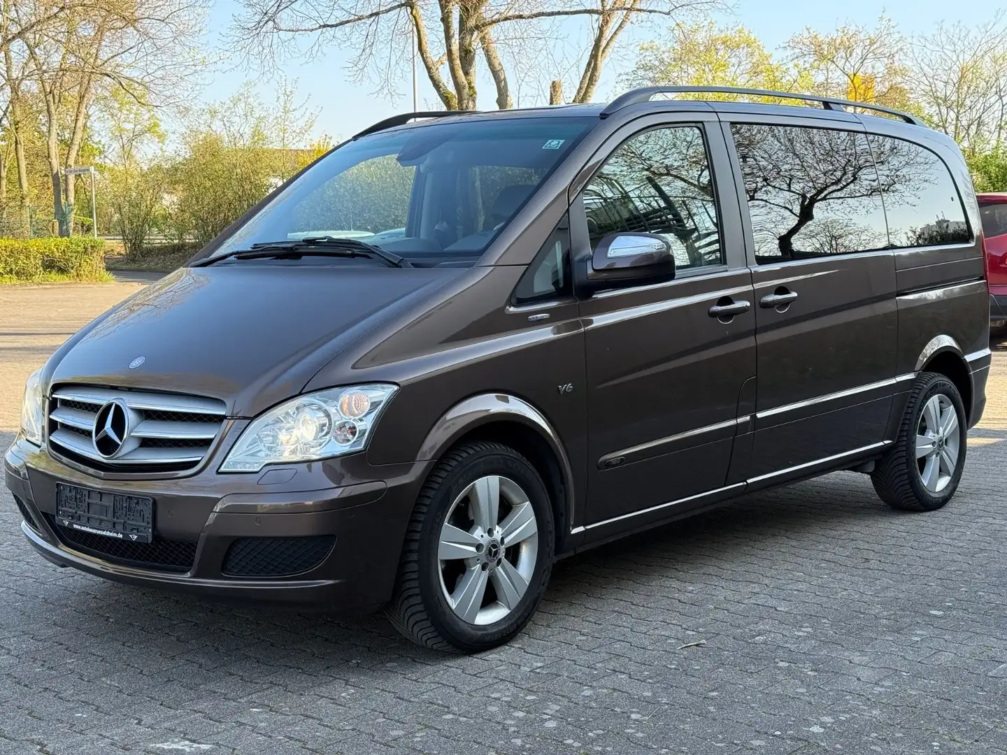 Mercedes-Benz Viano 3.0 CDI Trend Edition Kompakt*AUTOM*AHK* Barna - 2