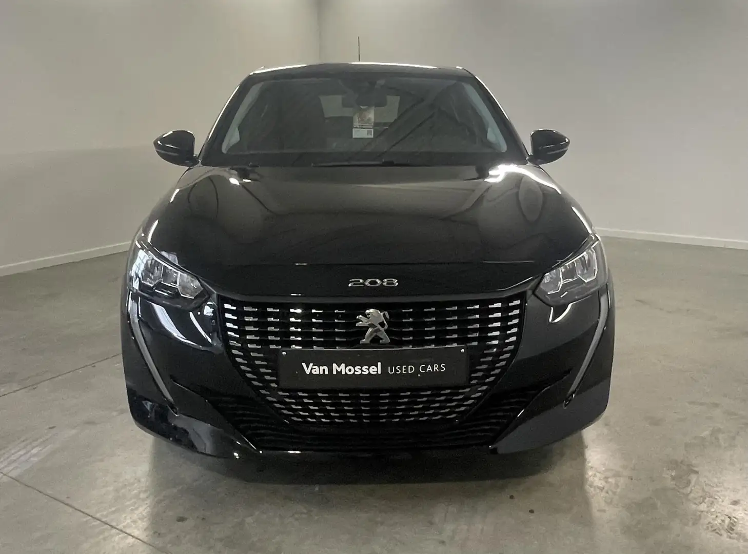 Peugeot 208 Style 1.2 100pk Man.6 Peugeot 208 Style 1.2 PureTe Schwarz - 2