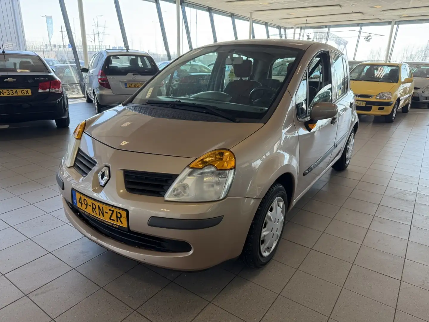 Renault Modus 1.6-16V Tech Road Beige - 1