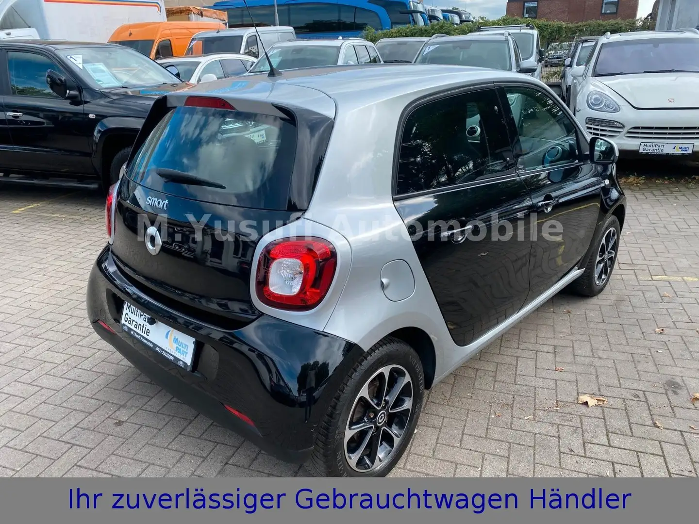 smart forFour FORFOUR 1.0 KLIMA|99-TKM|TEMPOM.|SITZH.|NAVI|CAM Schwarz - 2