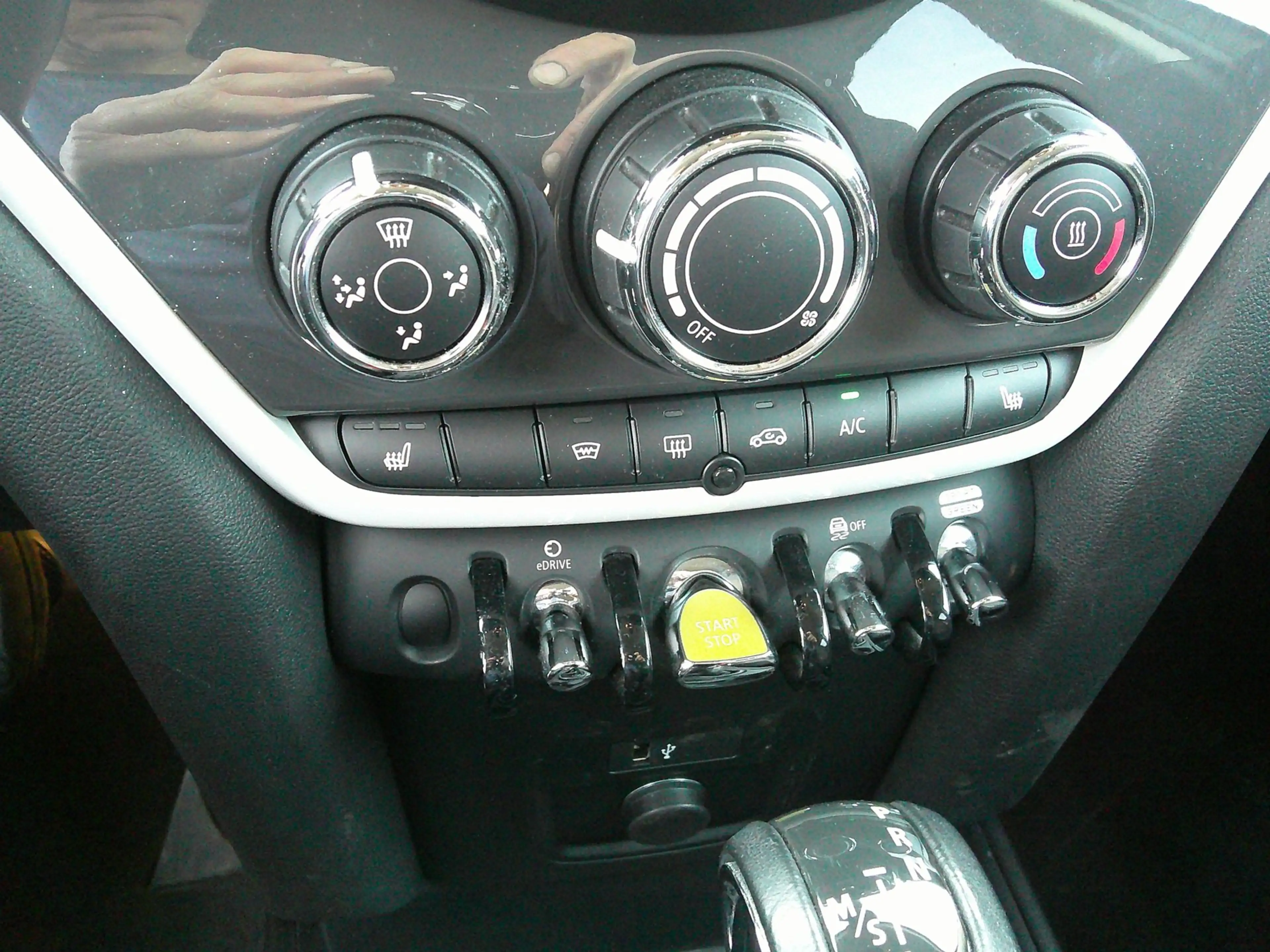 MINI Cooper SE Countryman Mini 1.5 ALL4 Pepper Automaat / Airco / Navi — photo 16