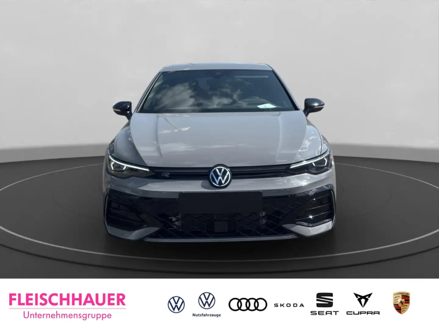 Volkswagen Golf VIII 1.5 eTSI R-Line OPF 110 kW (150 P Grau - 2