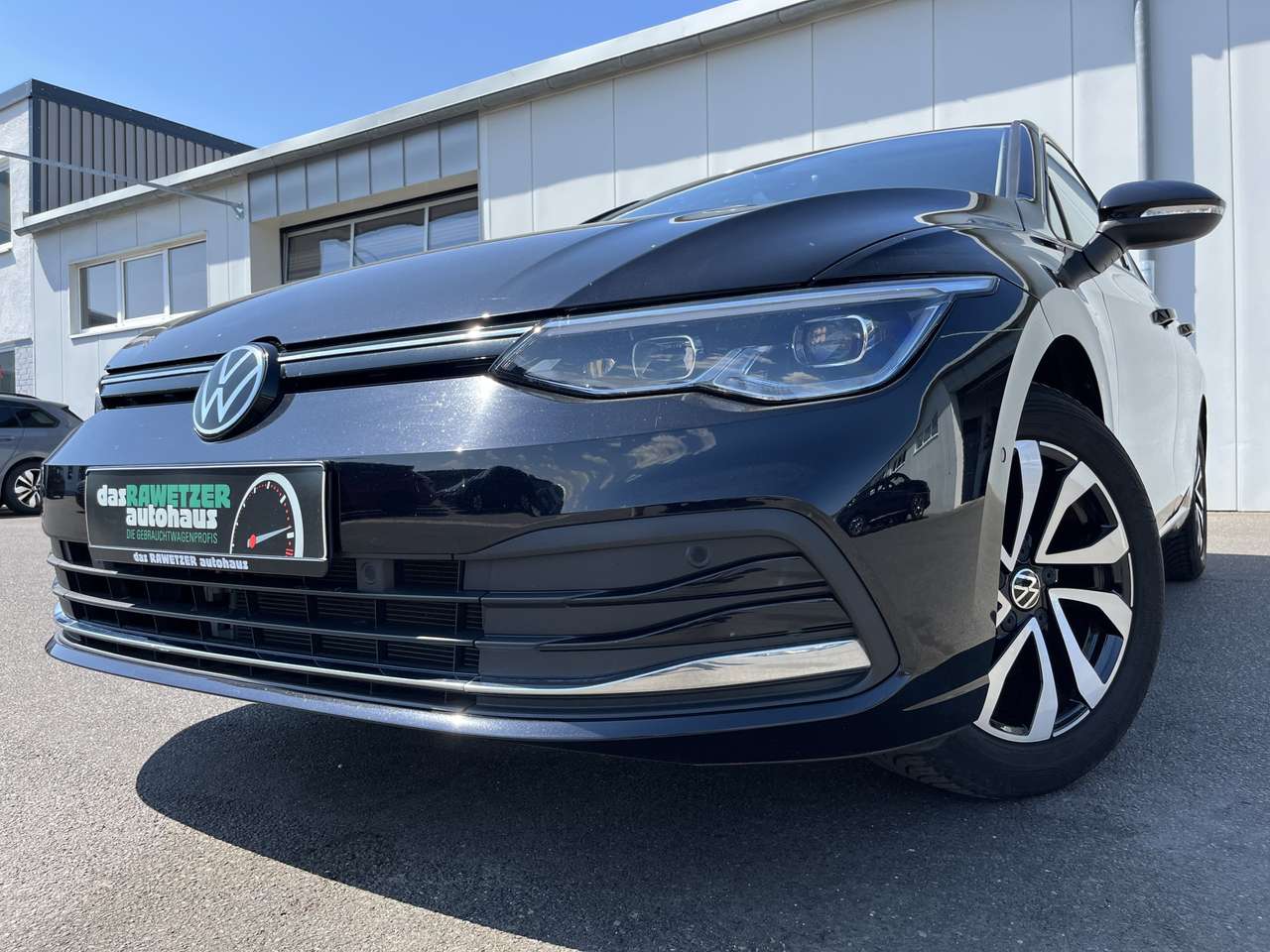 Volkswagen Golf 2023 — 1.5 TSI Life ACTIVE 2,99% Fin. STHZ HeadUp Navi Tr