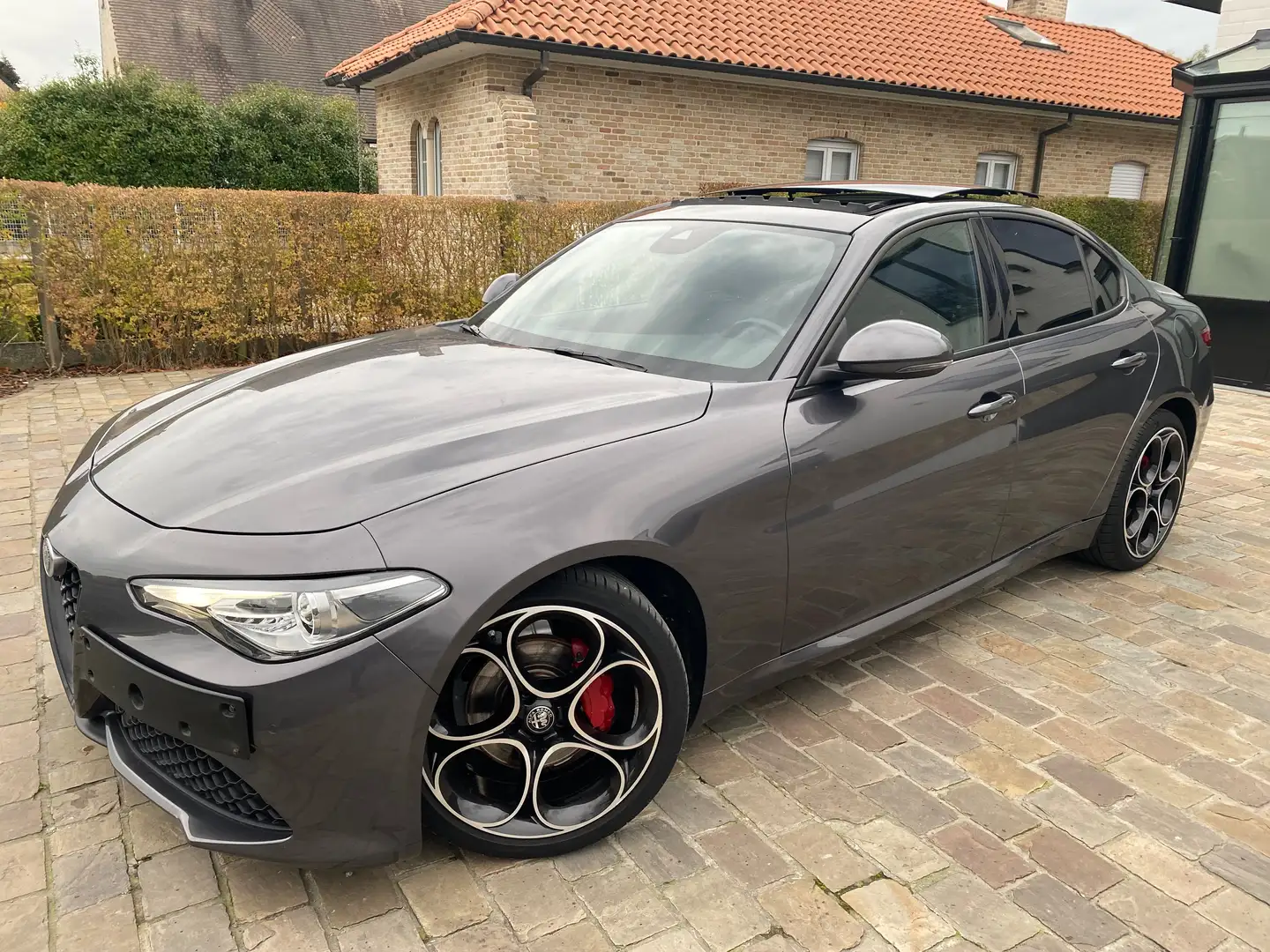 Alfa Romeo Giulia 2.2 Diesel Veloce Gris - 1