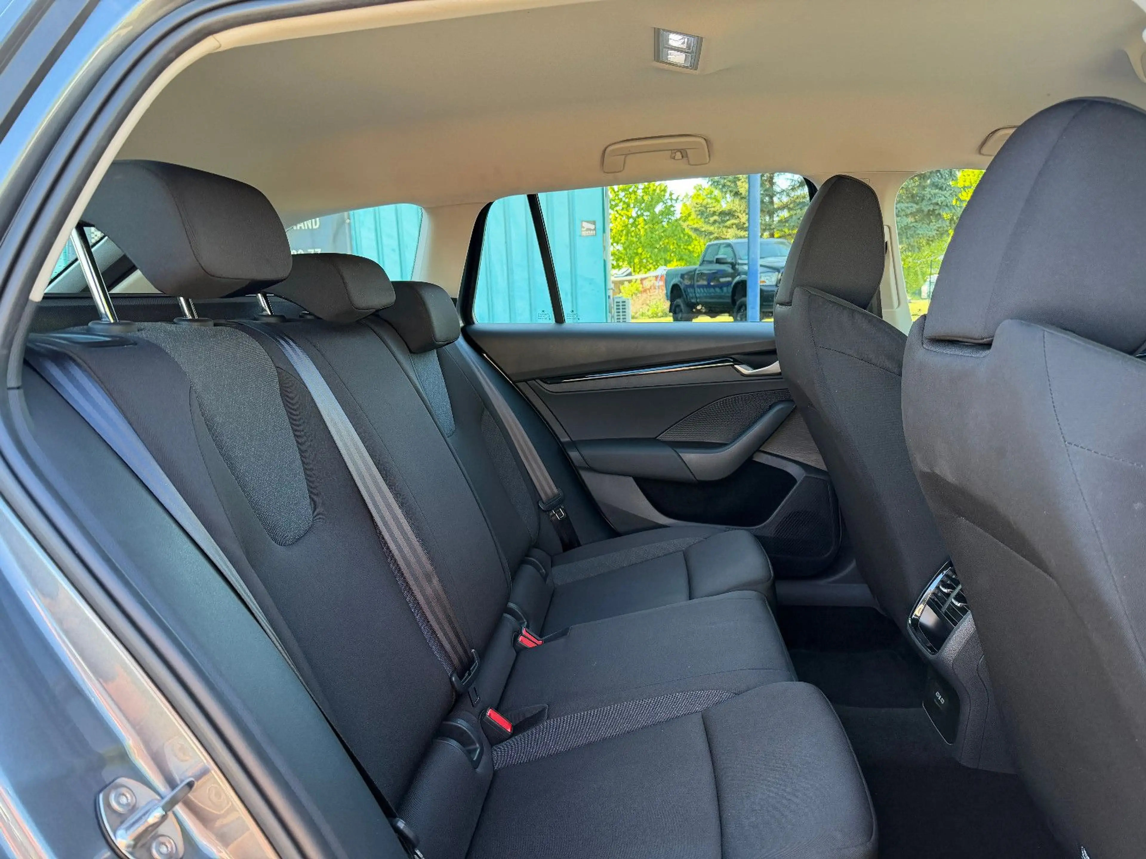 Skoda Octavia 1.5 TSI mHEV SELECTION/DIGITAL-COCKPIT — photo 12