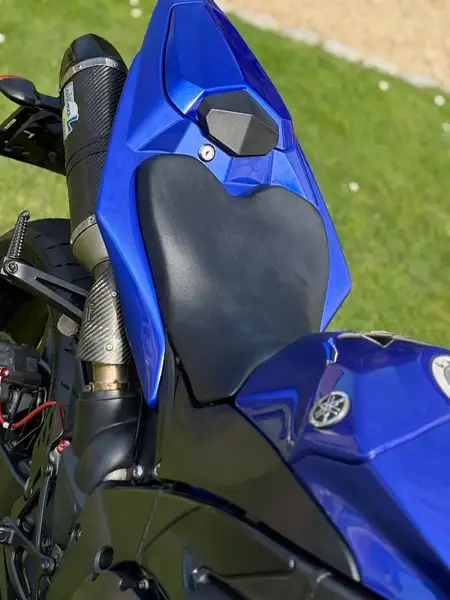 Yamaha YZF-R1 - foto 4