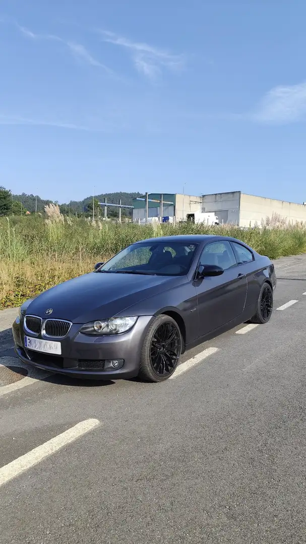 BMW 320 320d Coupé - 1
