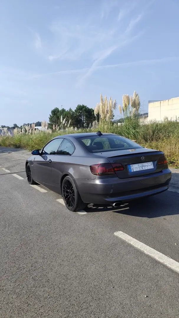 BMW 320 320d Coupé - 2