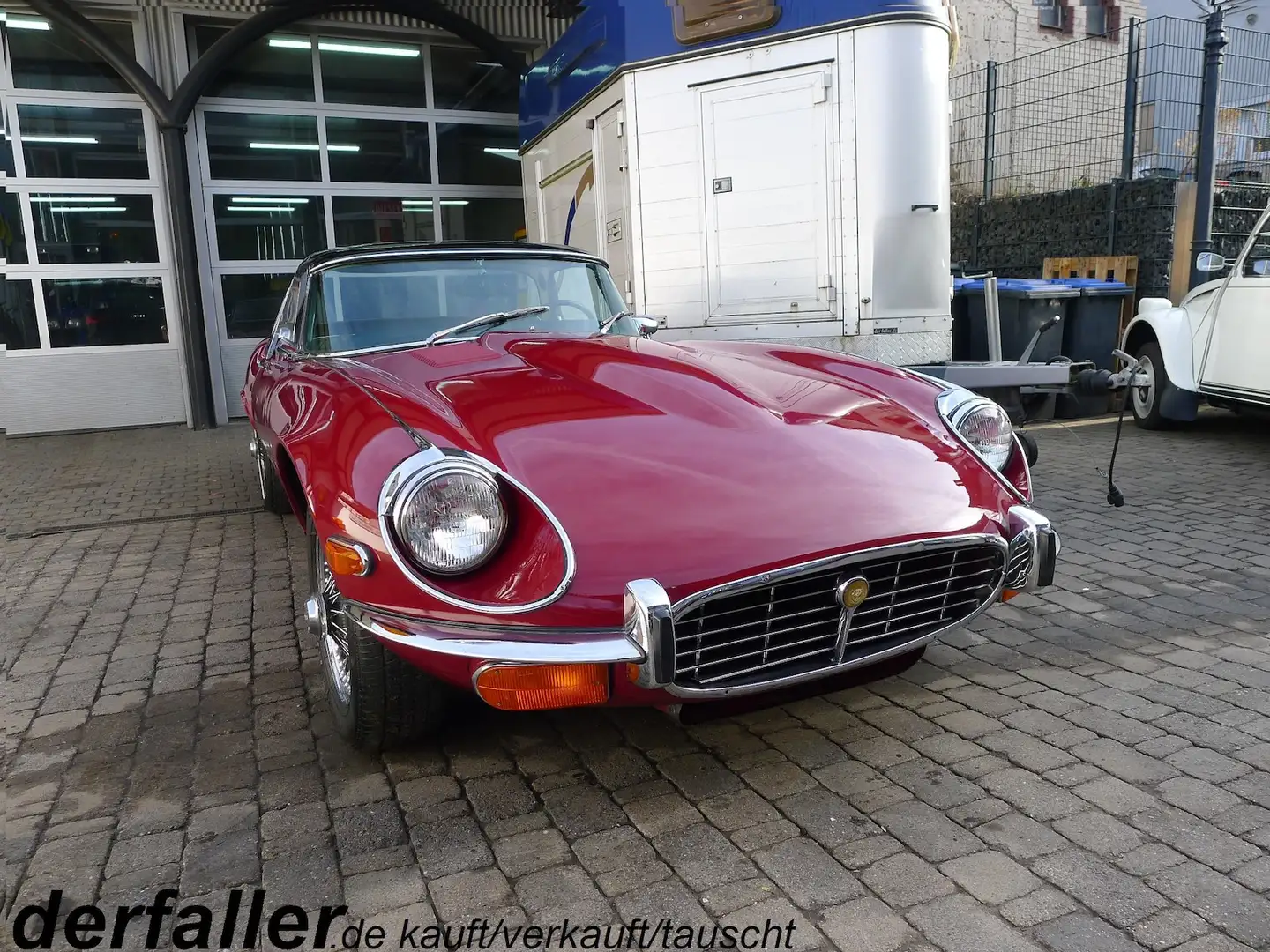 Jaguar E-Type Serie III Cabrio mit Hardtop Rojo - 1