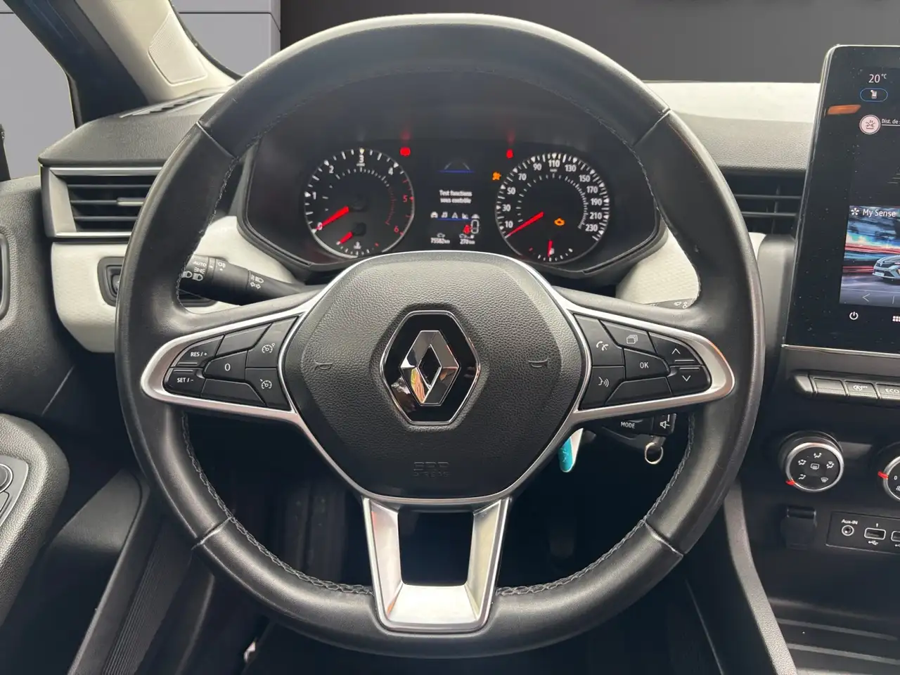 Renault Clio Citadine 5 portes — photo 13