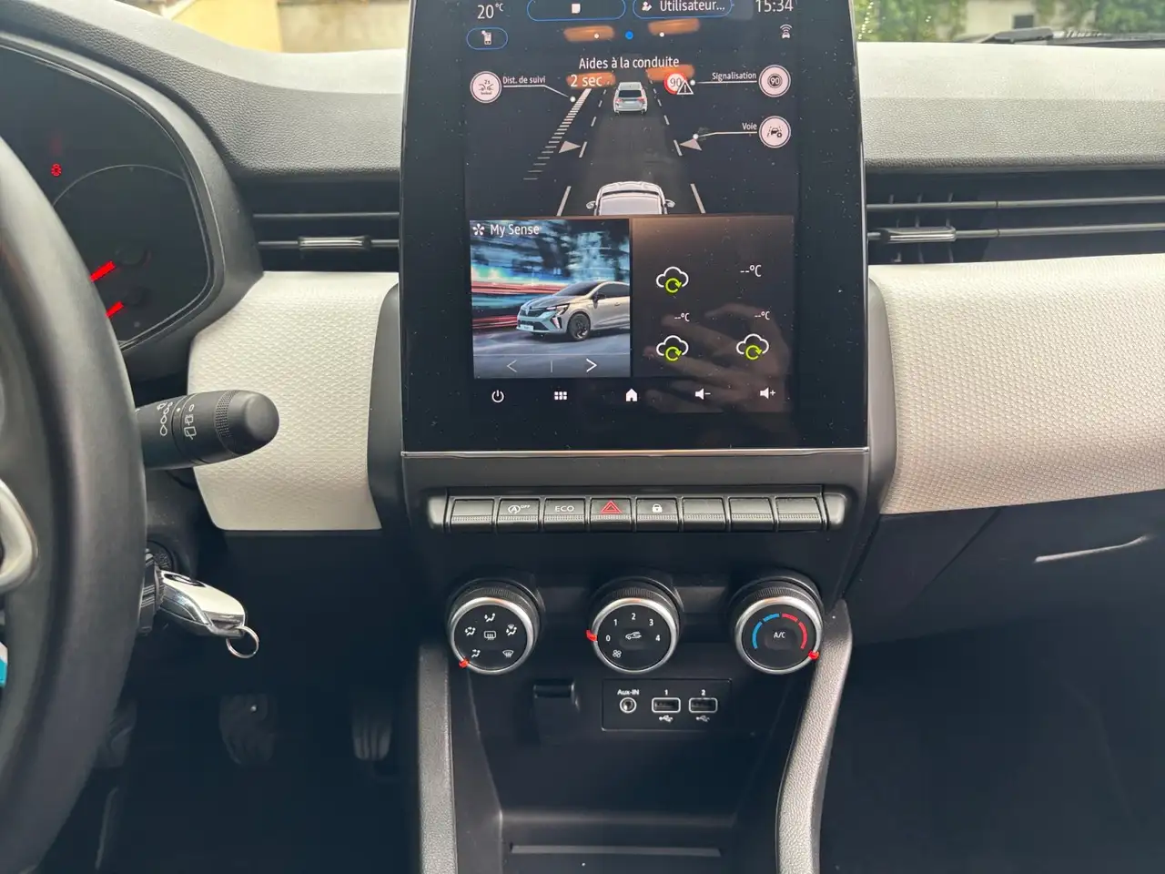 Renault Clio Citadine 5 portes — photo 12
