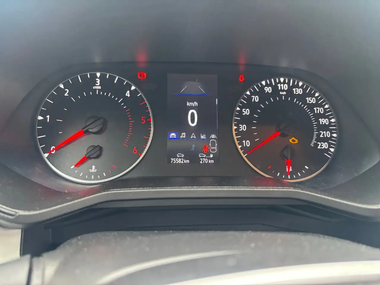 Renault Clio Citadine 5 portes — photo 14