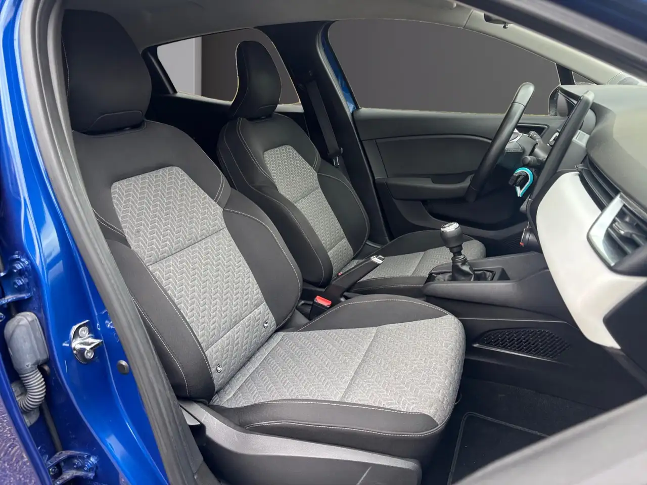Renault Clio Citadine 5 portes — photo 10