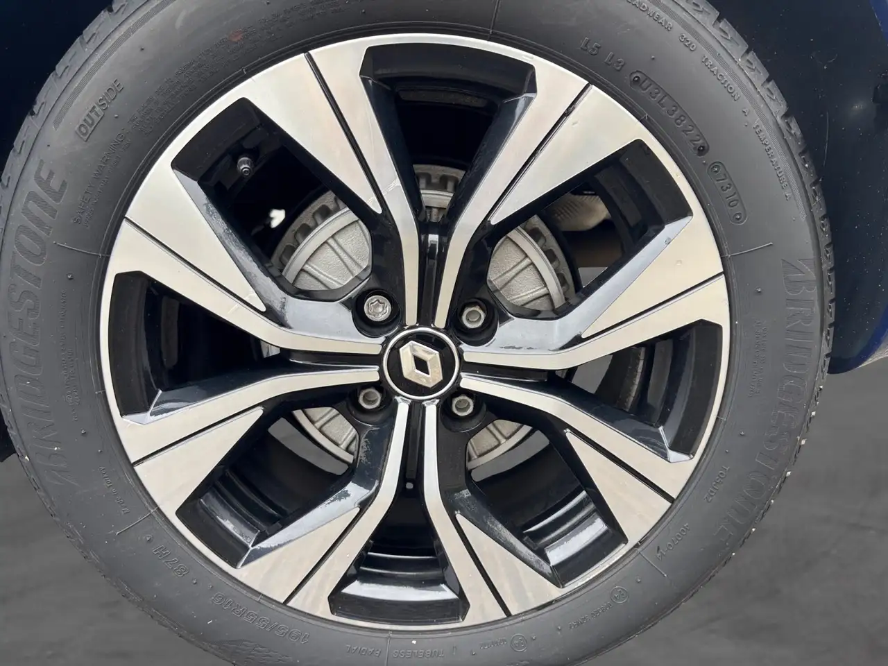 Renault Clio Citadine 5 portes — photo 18
