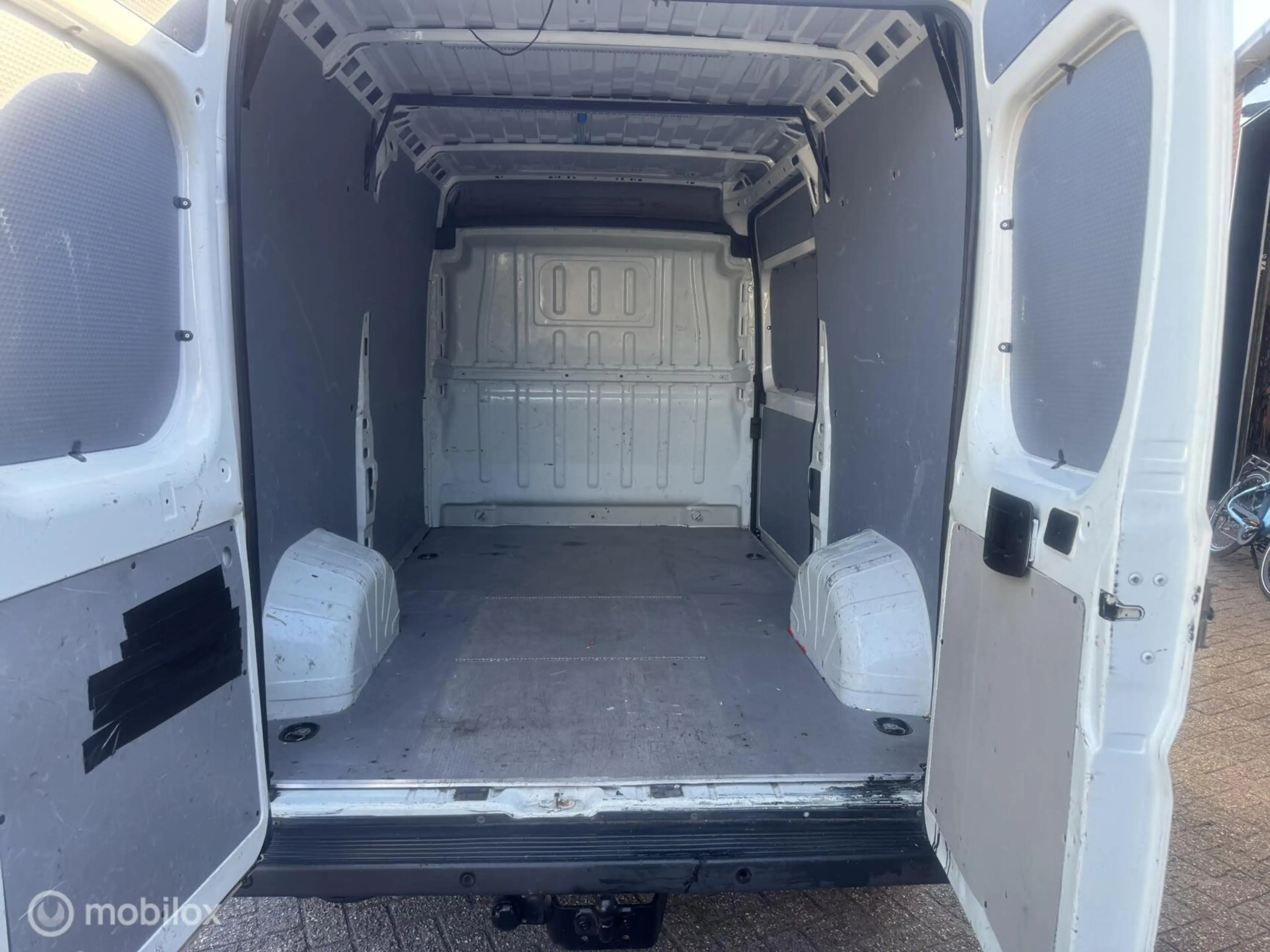 Peugeot Boxer Bestel 335 2.0 BlueHDI L2H1 Pro — photo 15