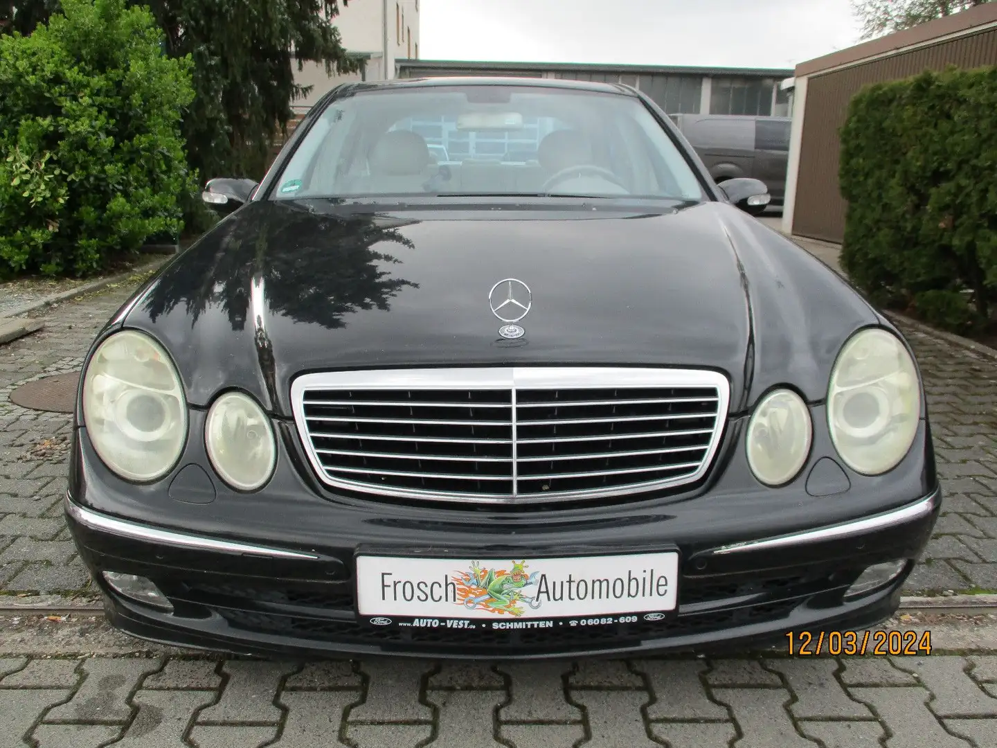 Mercedes-Benz E 320 *Panorama*Leder*Luftfahrwerk*19" Alu*voll Negro - 1