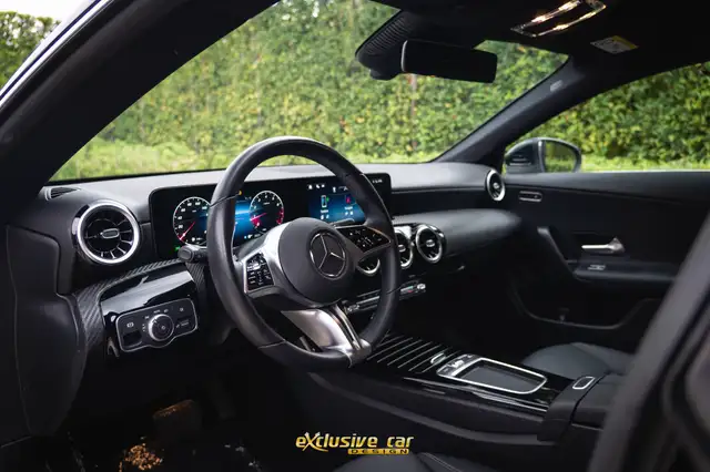 Mercedes-Benz Cla view 13