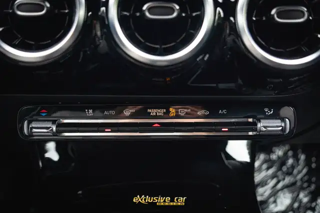 Mercedes-Benz Cla view 27