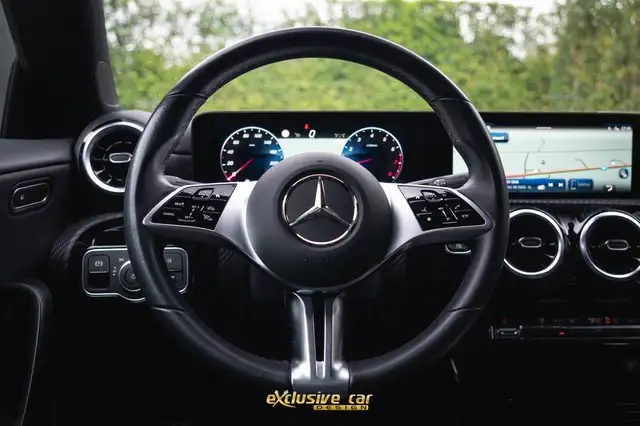 Mercedes-Benz Cla view 18