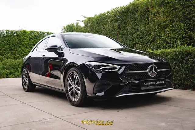 Mercedes-Benz Cla view 3