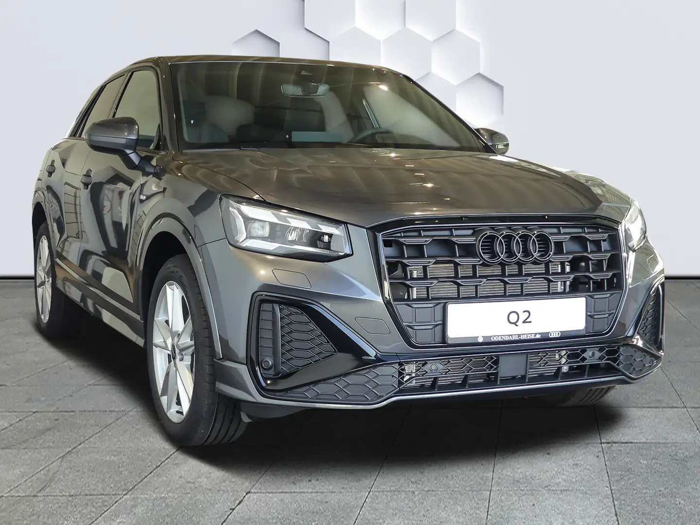 Audi Q2 S line 35 TFSI 110(150) kW(PS) S tronic  Navi Grau - 2