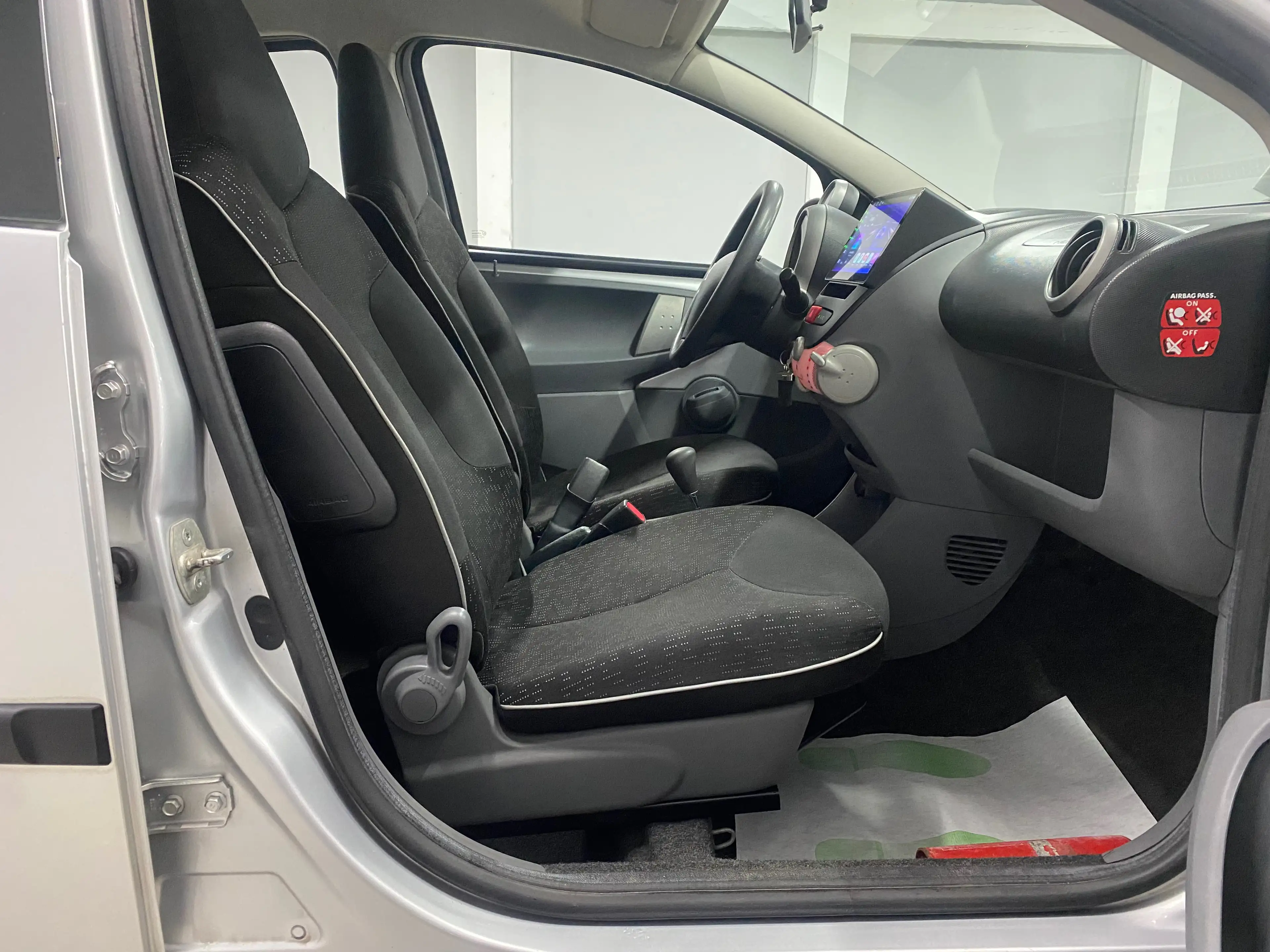 Peugeot 107 1.0i URBAN 🏳️ GARANTIE 12 MOIS 🏳️ — photo 6