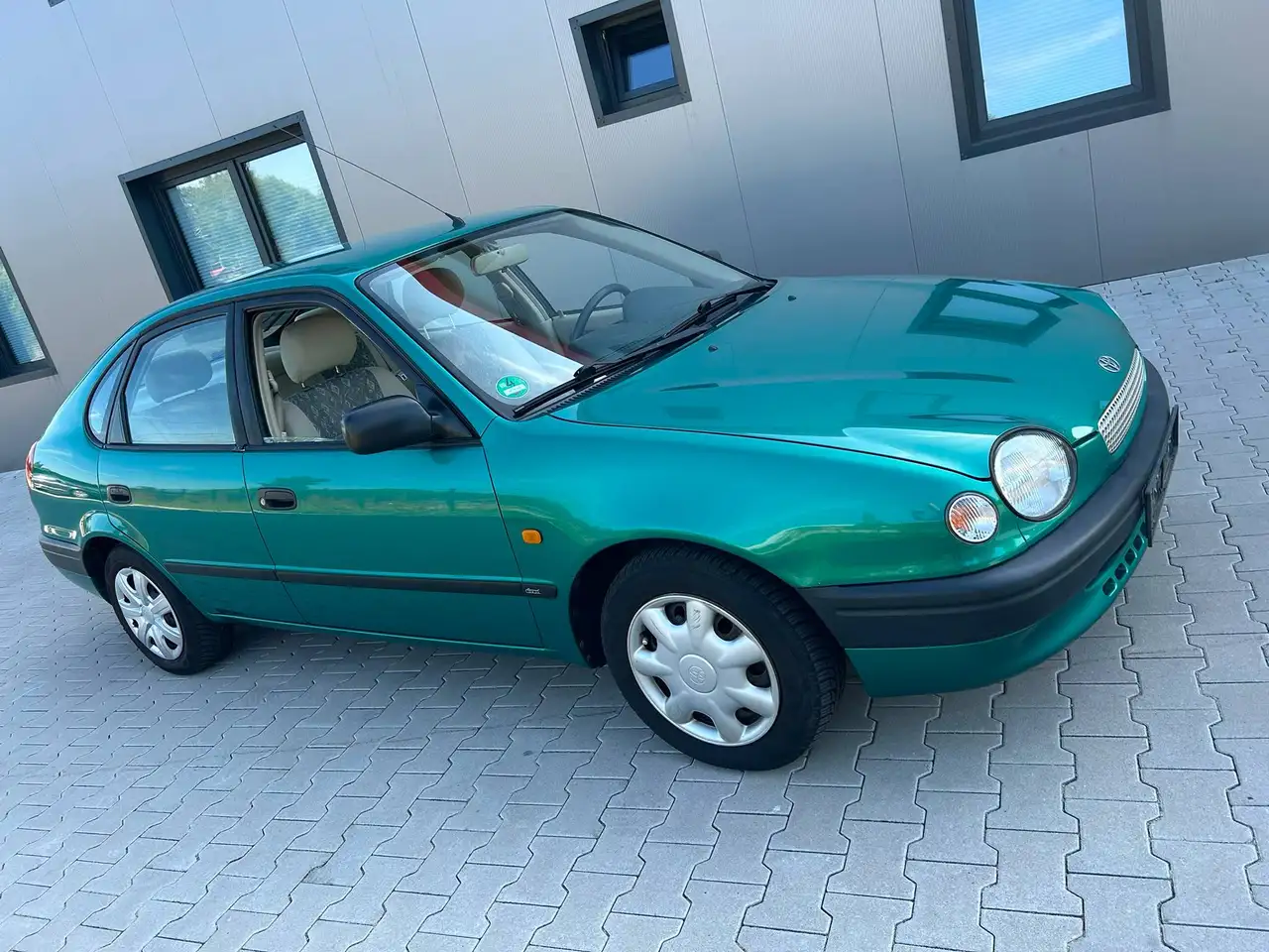 Toyota Corolla Liftback 1.3 XL Aut., foto 2