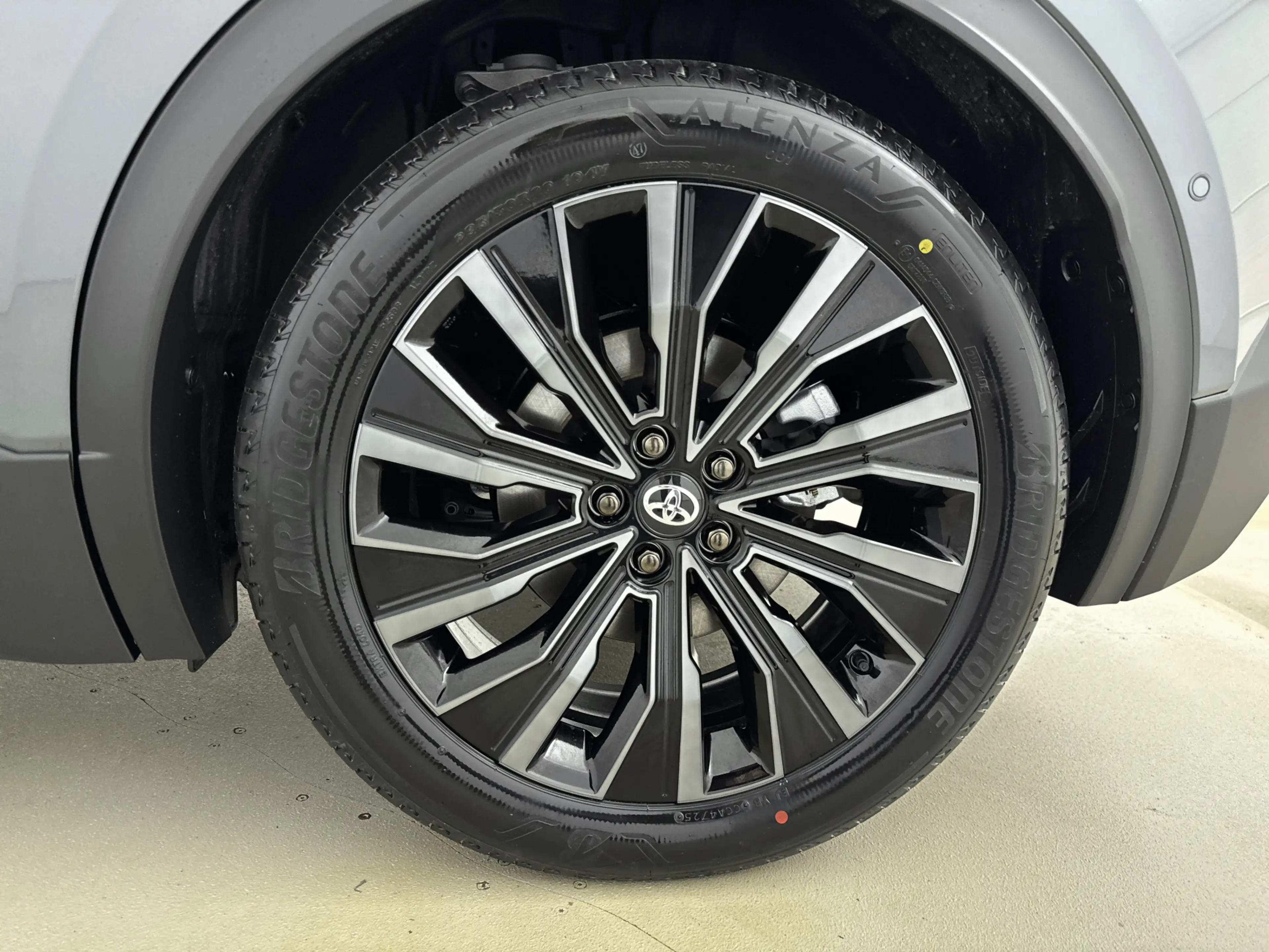 Toyota C-HR+ Executive AWD 77 kWh | Apple Carplay & Android Aut — photo 14