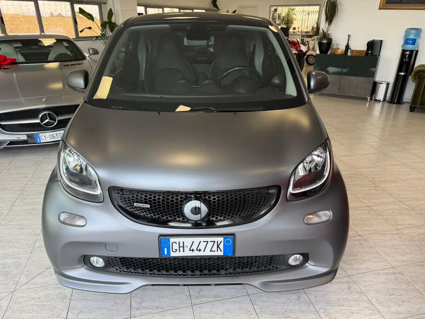 smart brabus XCLUSIVE 109cv FULL TAGLIANDI MERCEDES Gris - 2
