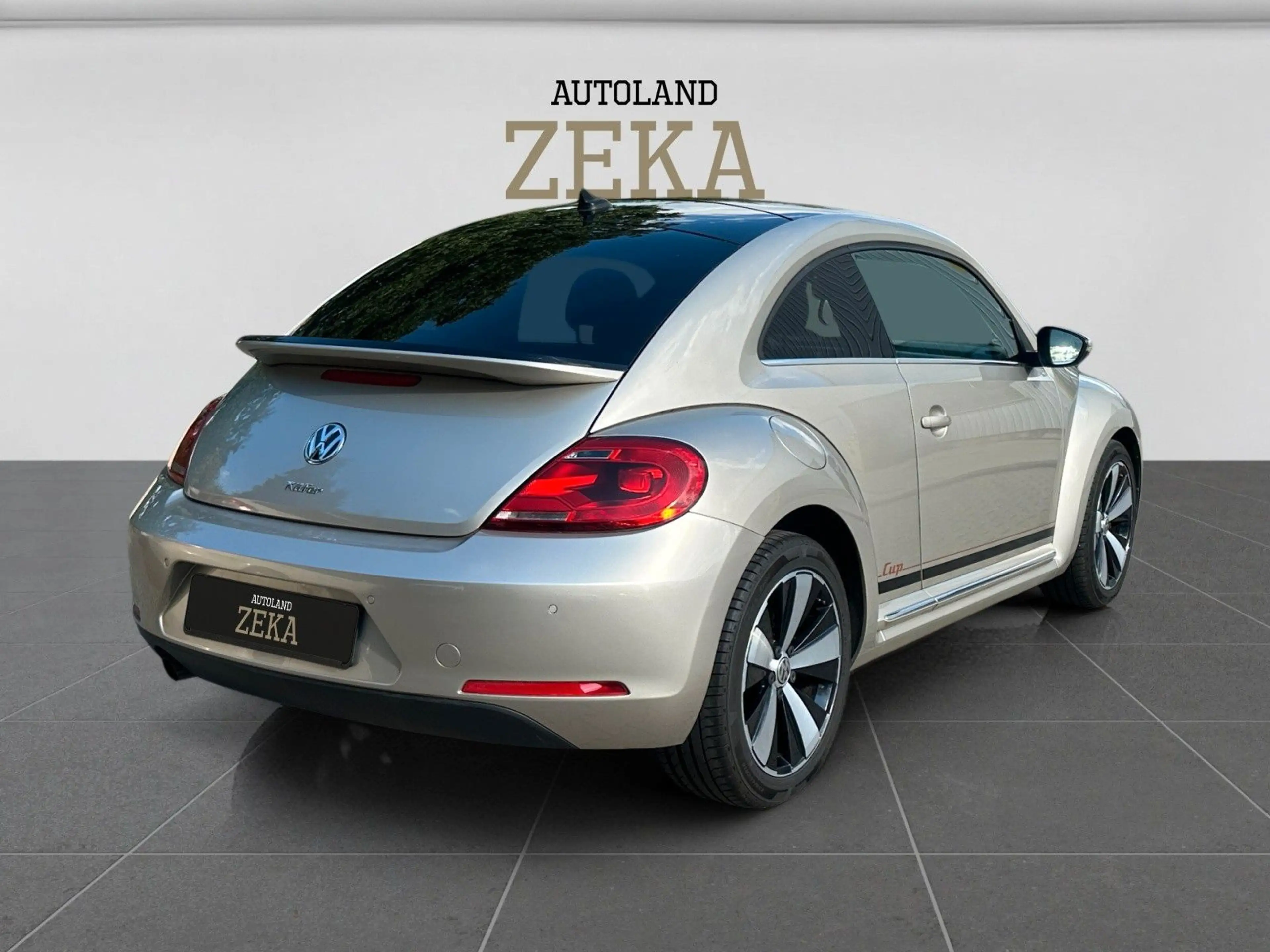 Volkswagen Beetle 1.2l*PDC*NAVI*BLUETOOTH — photo 10