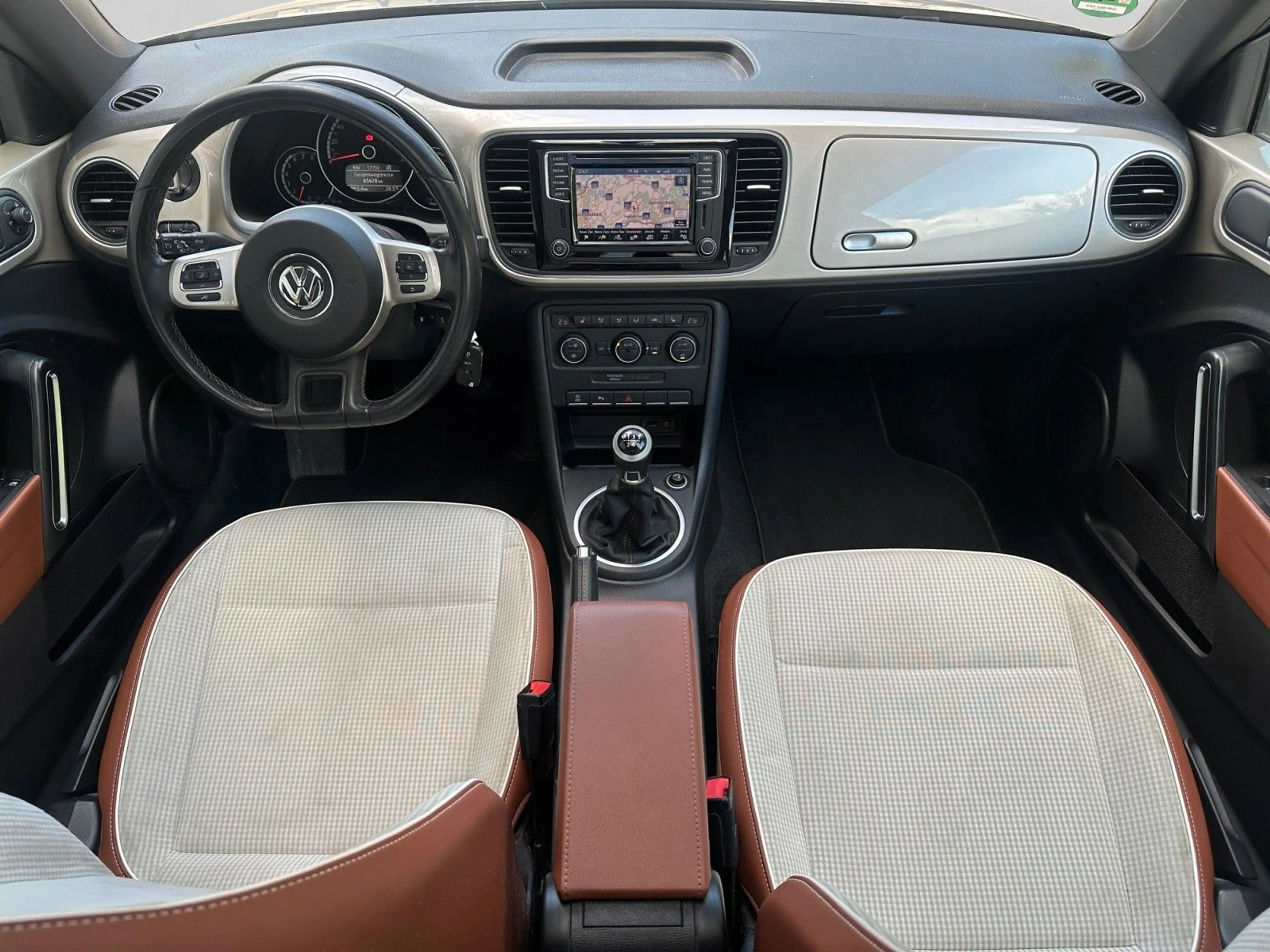 Volkswagen Beetle 1.2l*PDC*NAVI*BLUETOOTH — photo 14
