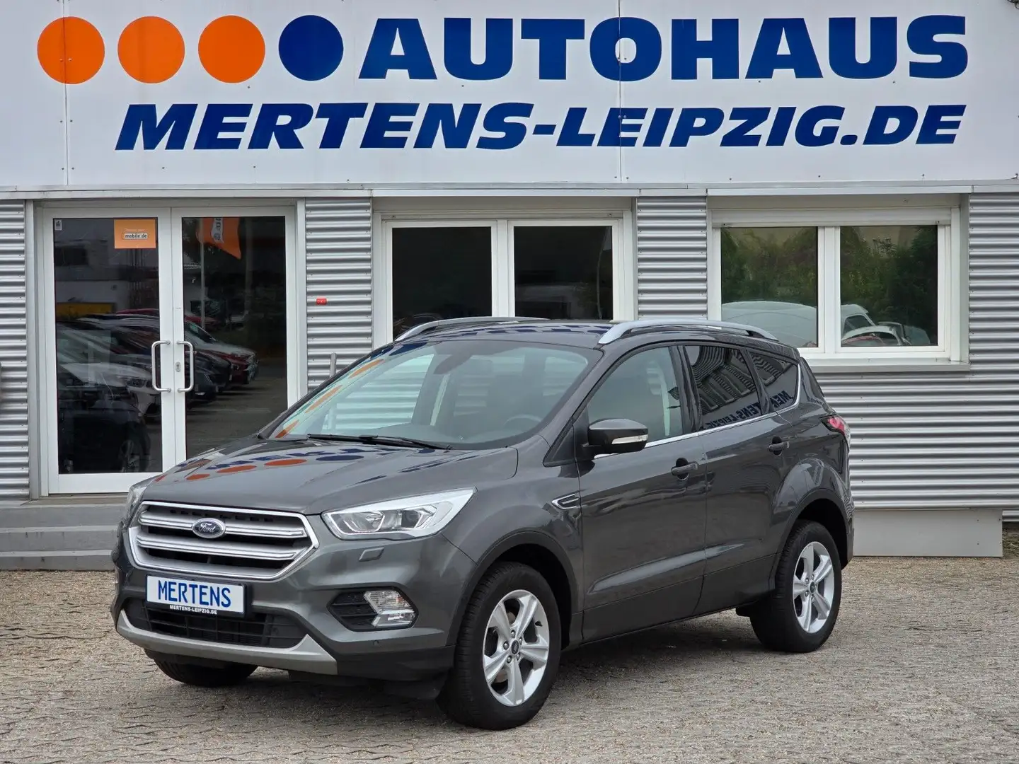 Ford Kuga Titanium Navi SHZ PDC LRhz. Android Apple Grau - 1
