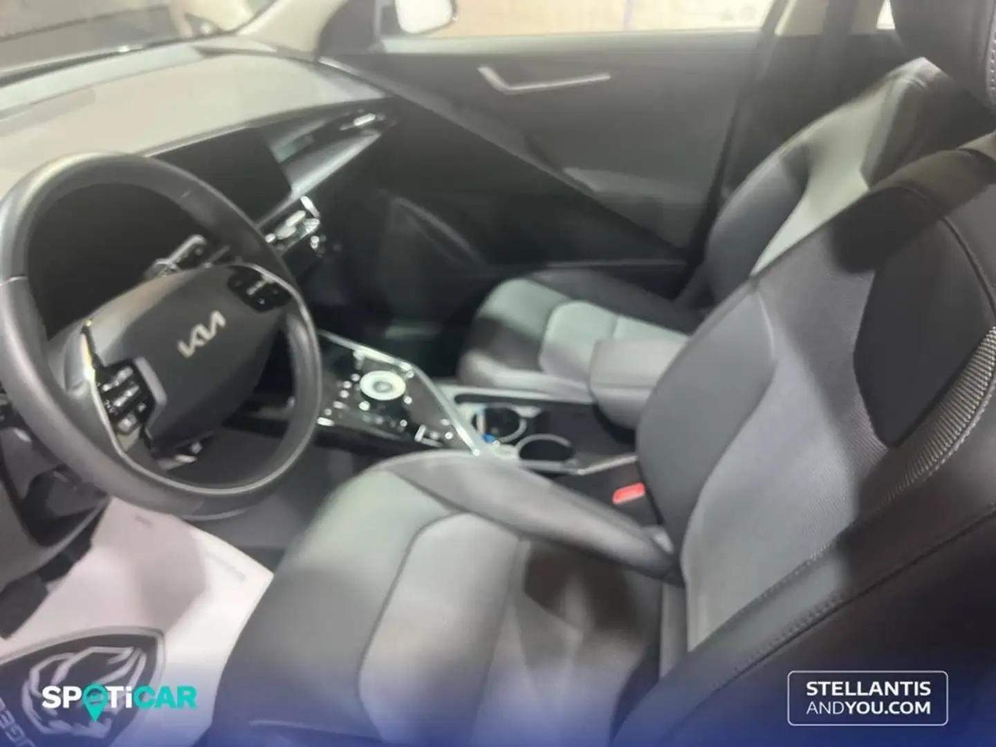 Kia Niro 1.6 GDi PHEV 126kW (171CV) Emotion Gris - 2